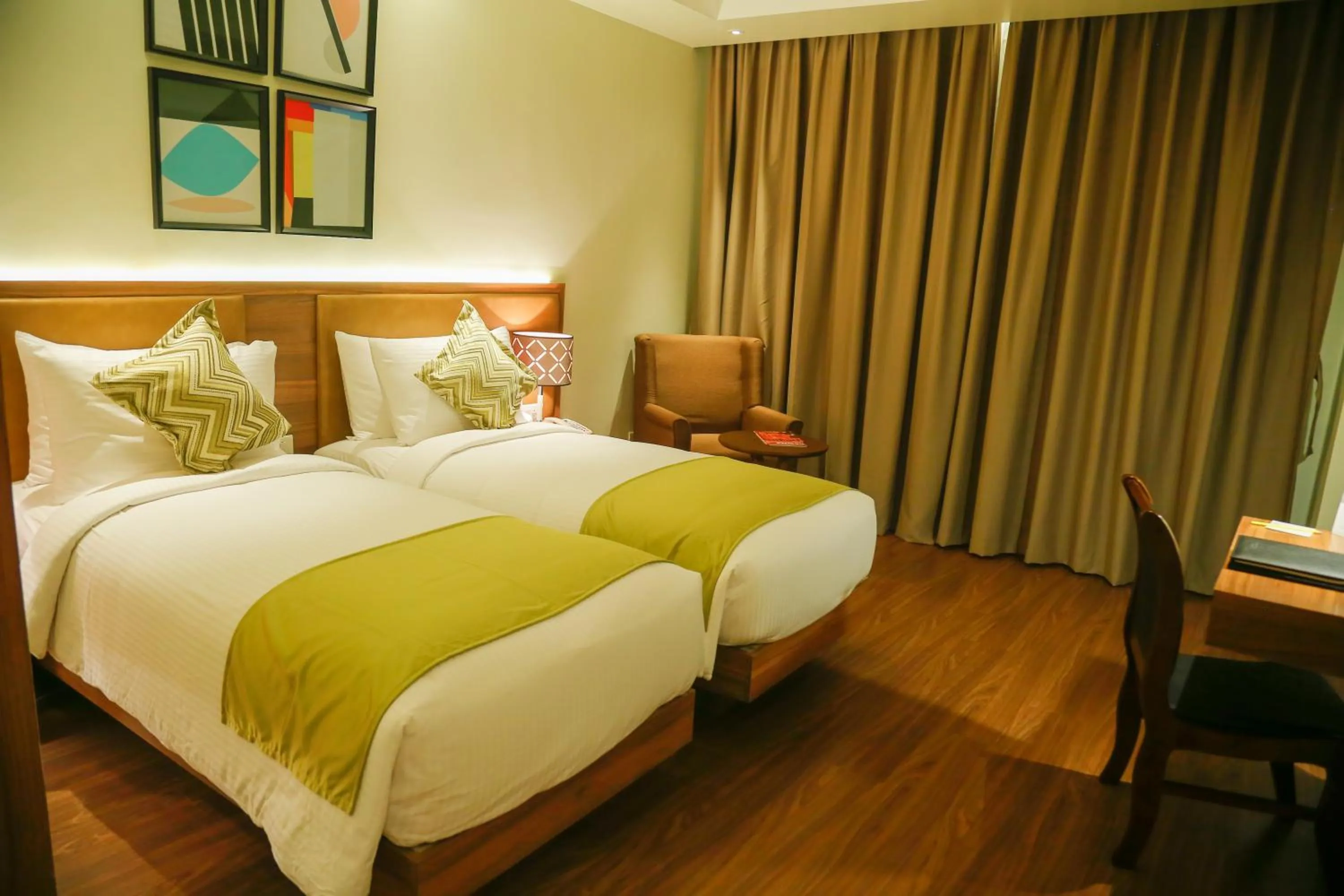 Bed in Lemon Tree Premier, Patna