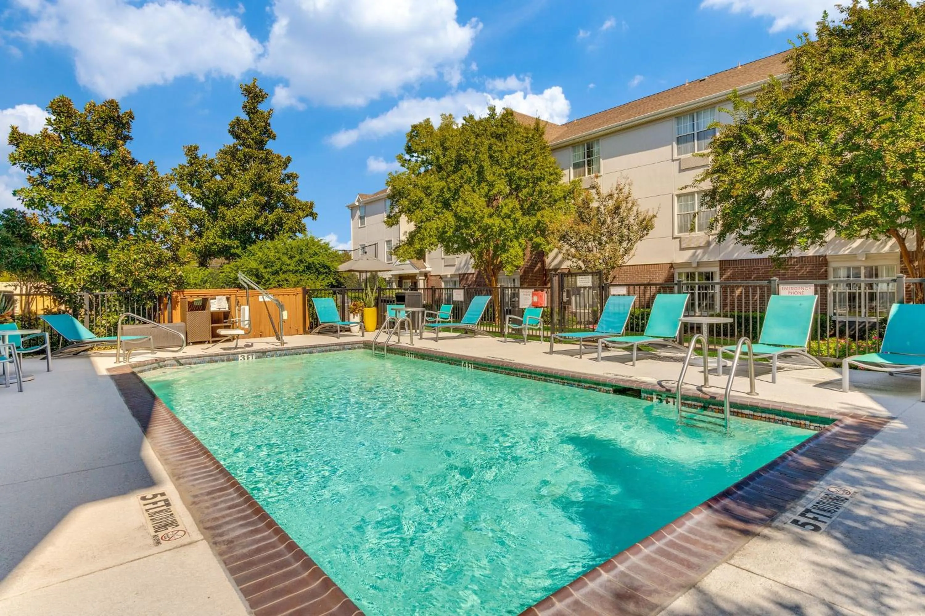 Swimming pool in TownePlace Suites Dallas Arlington North