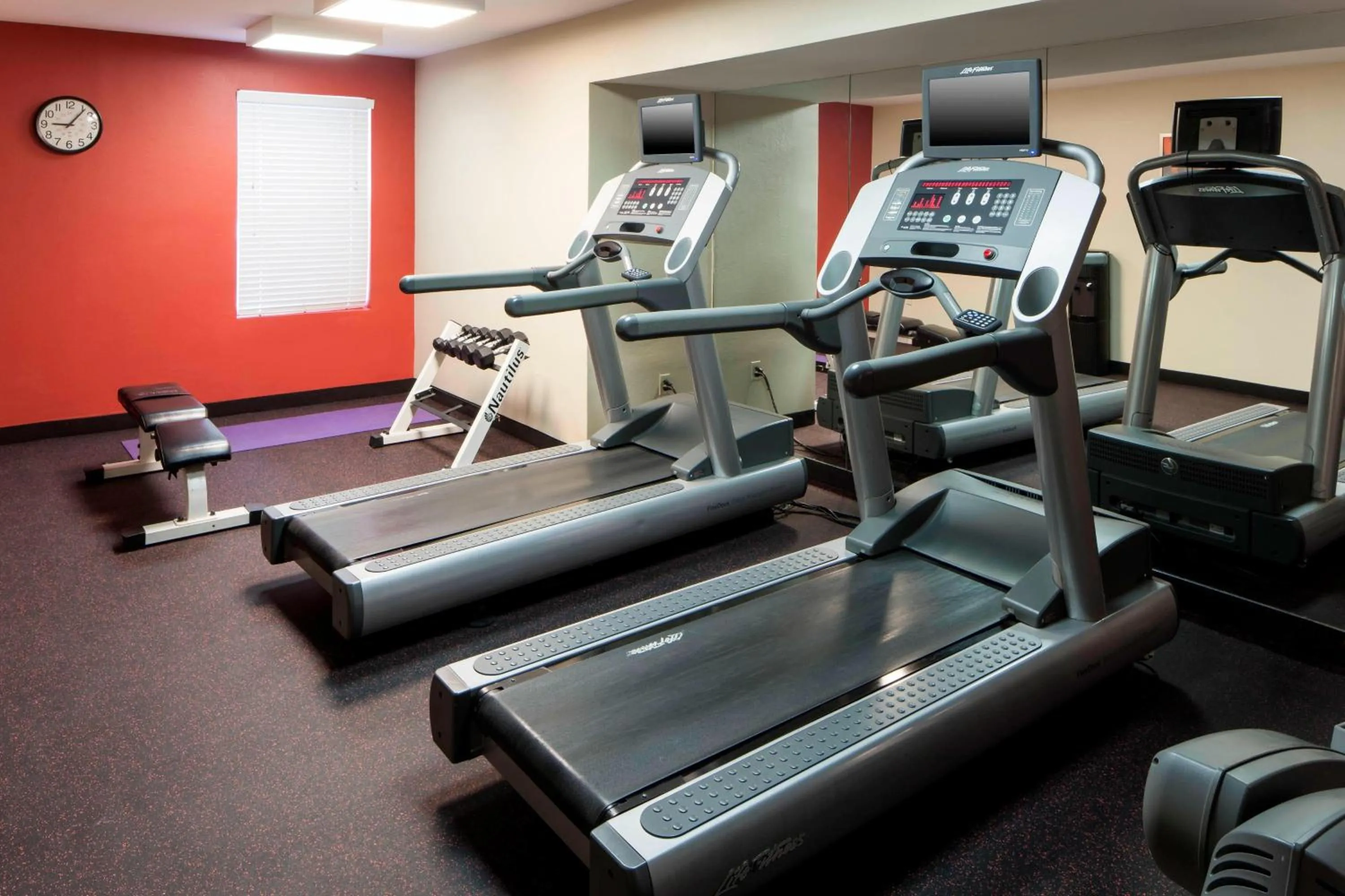 Fitness centre/facilities in TownePlace Suites Dallas Arlington North