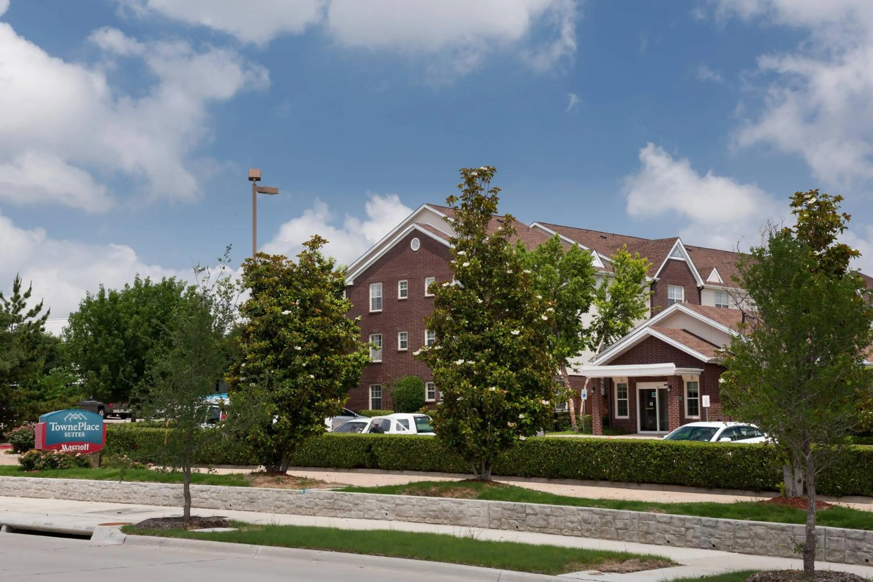 Property building in TownePlace Suites Dallas Arlington North