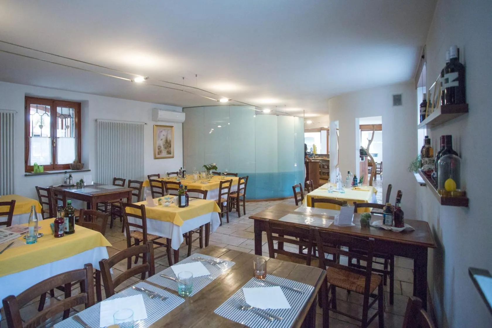 Restaurant/places to eat in Al Bottegon