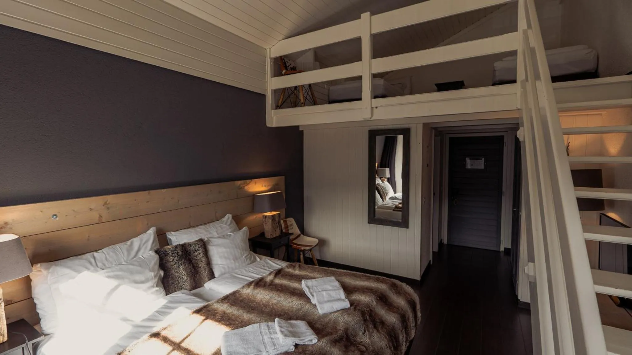 Bed in Champoussin Lodge