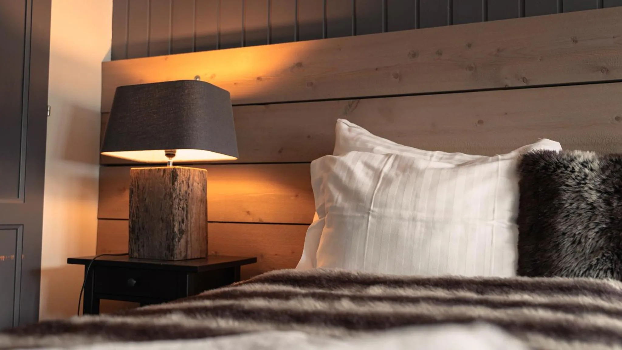 Bed in Champoussin Lodge