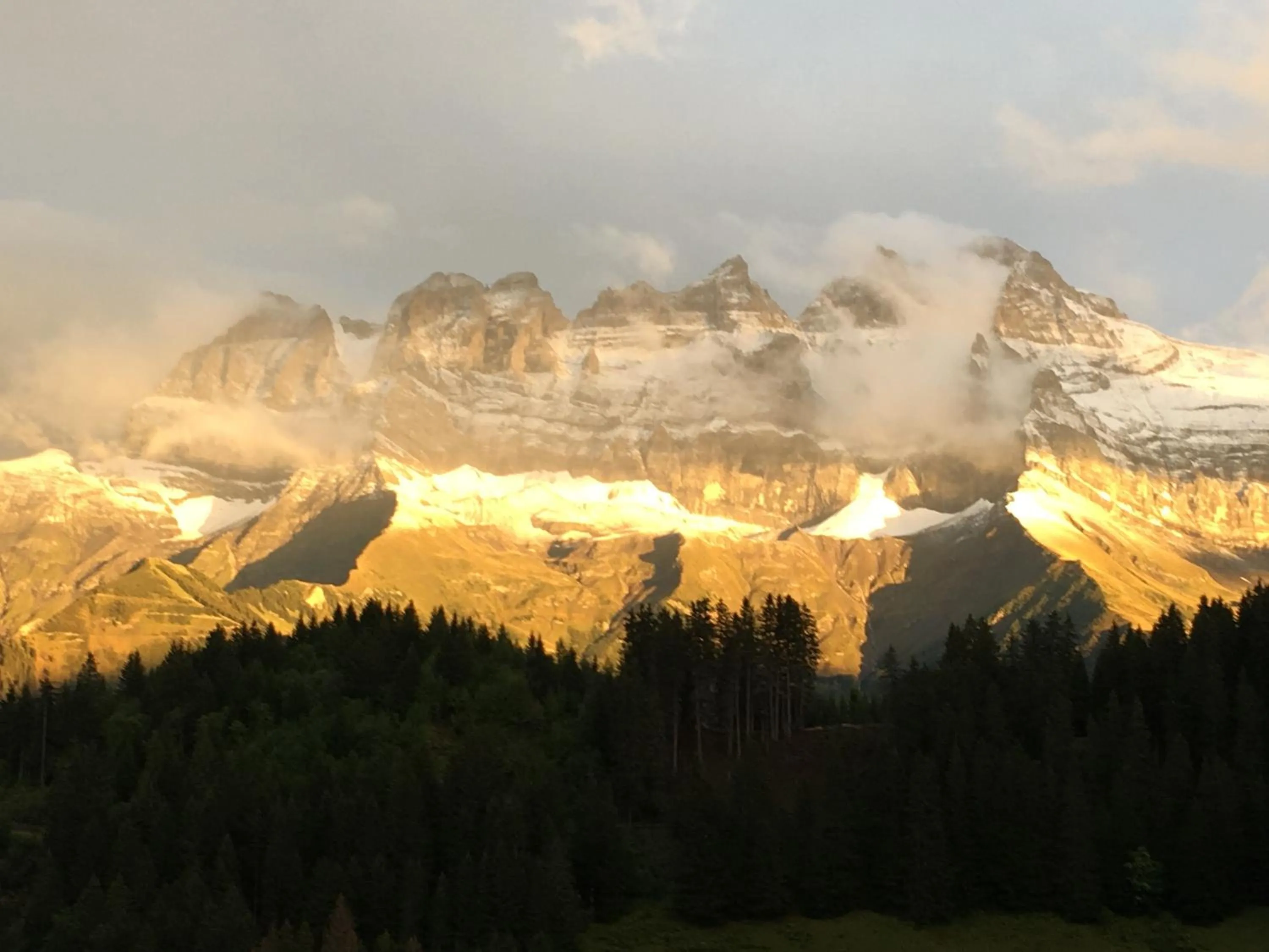 Mountain view in Champoussin Lodge