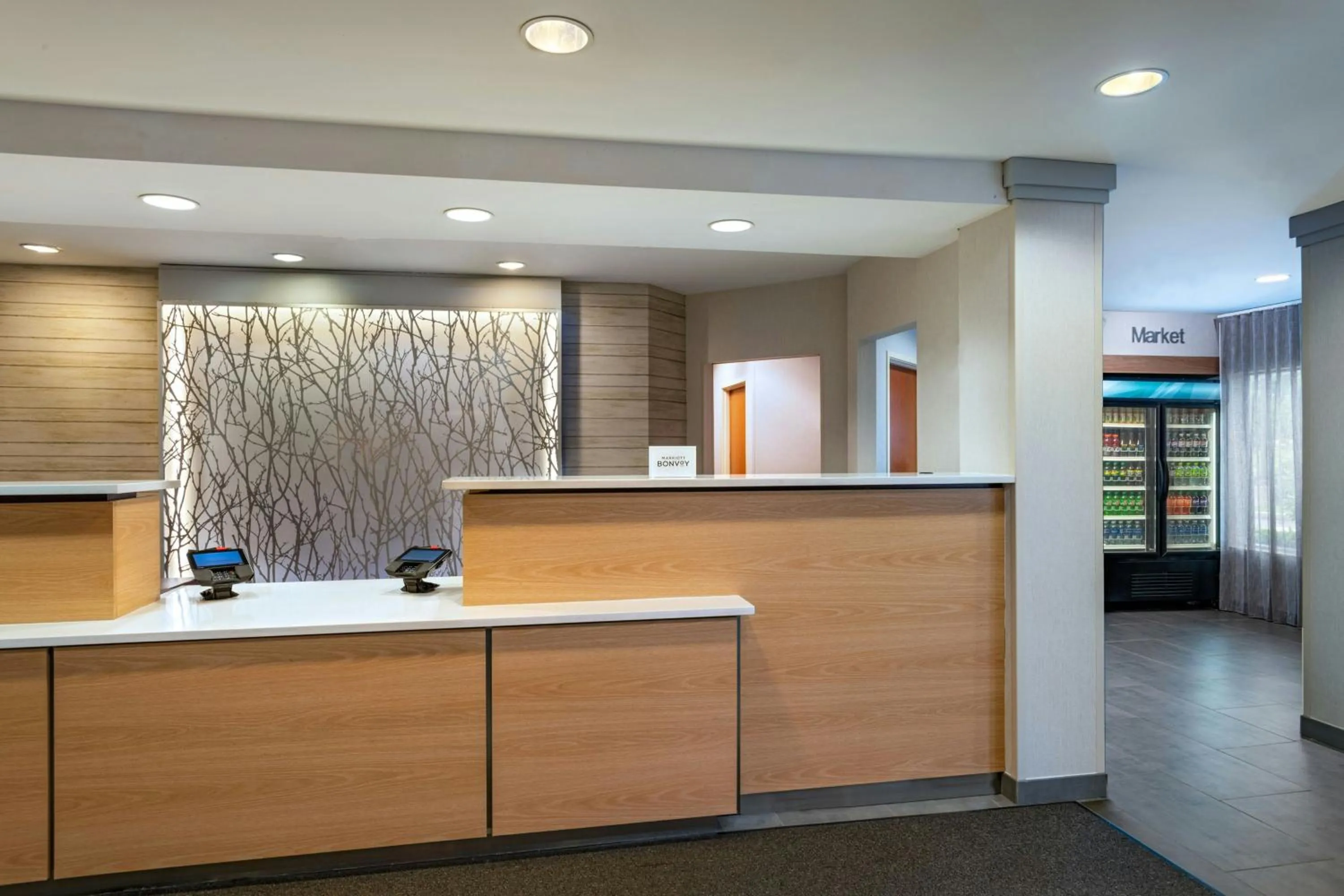Lobby or reception in Fairfield Inn & Suites by Marriott Edison - South Plainfield