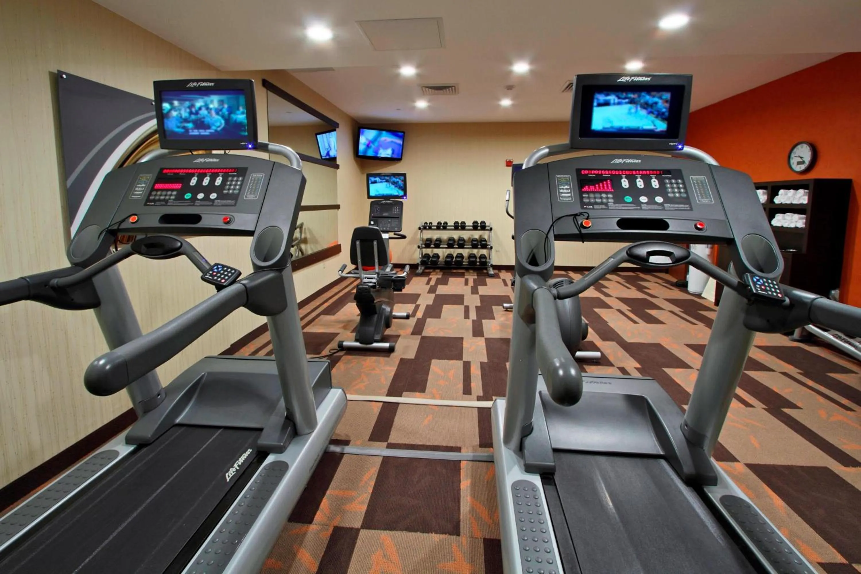 Fitness centre/facilities in Courtyard Rockaway-Mount Arlington