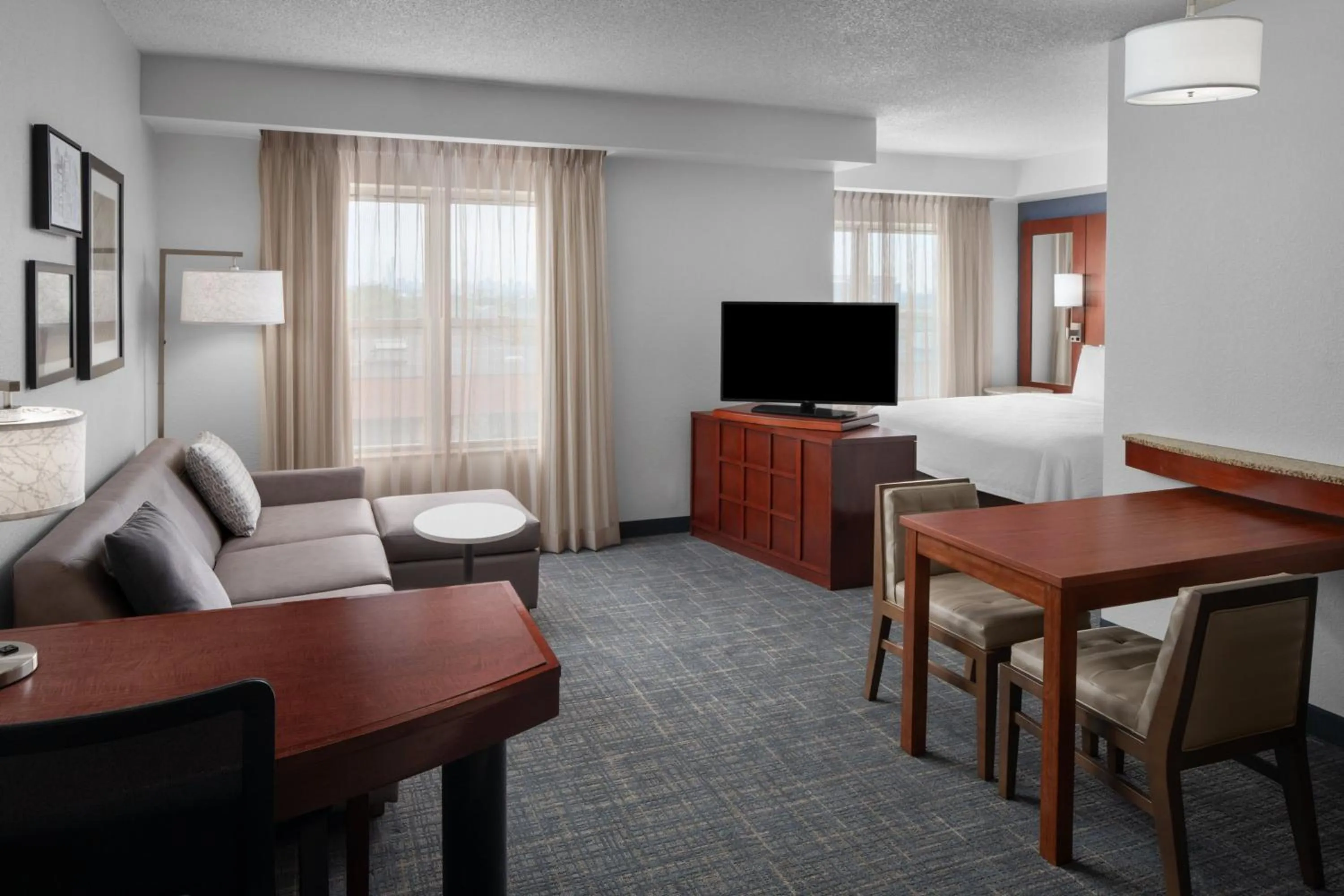 Photo of the whole room in Residence Inn East Rutherford Meadowlands
