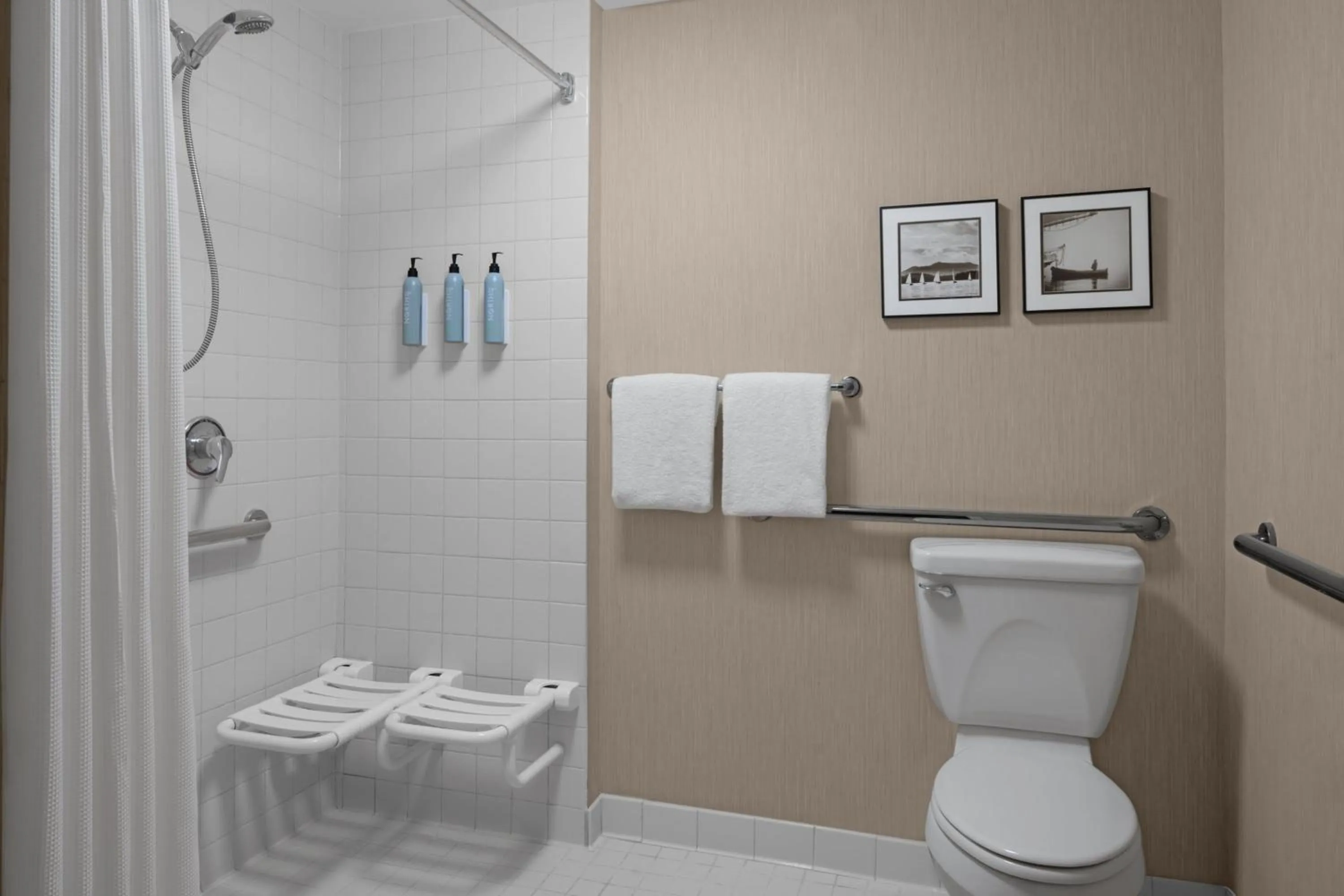 Bathroom in Residence Inn East Rutherford Meadowlands