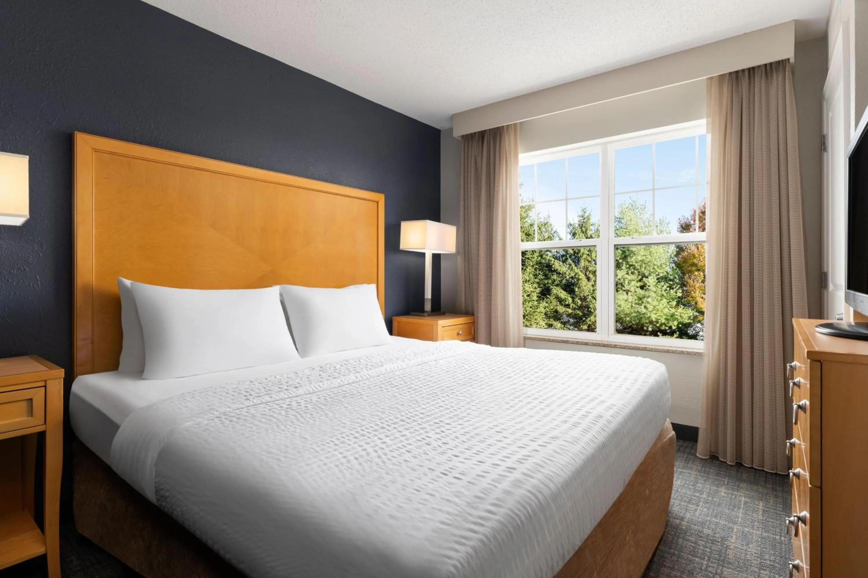 Bedroom, Bed in Residence Inn Neptune at Gateway Center