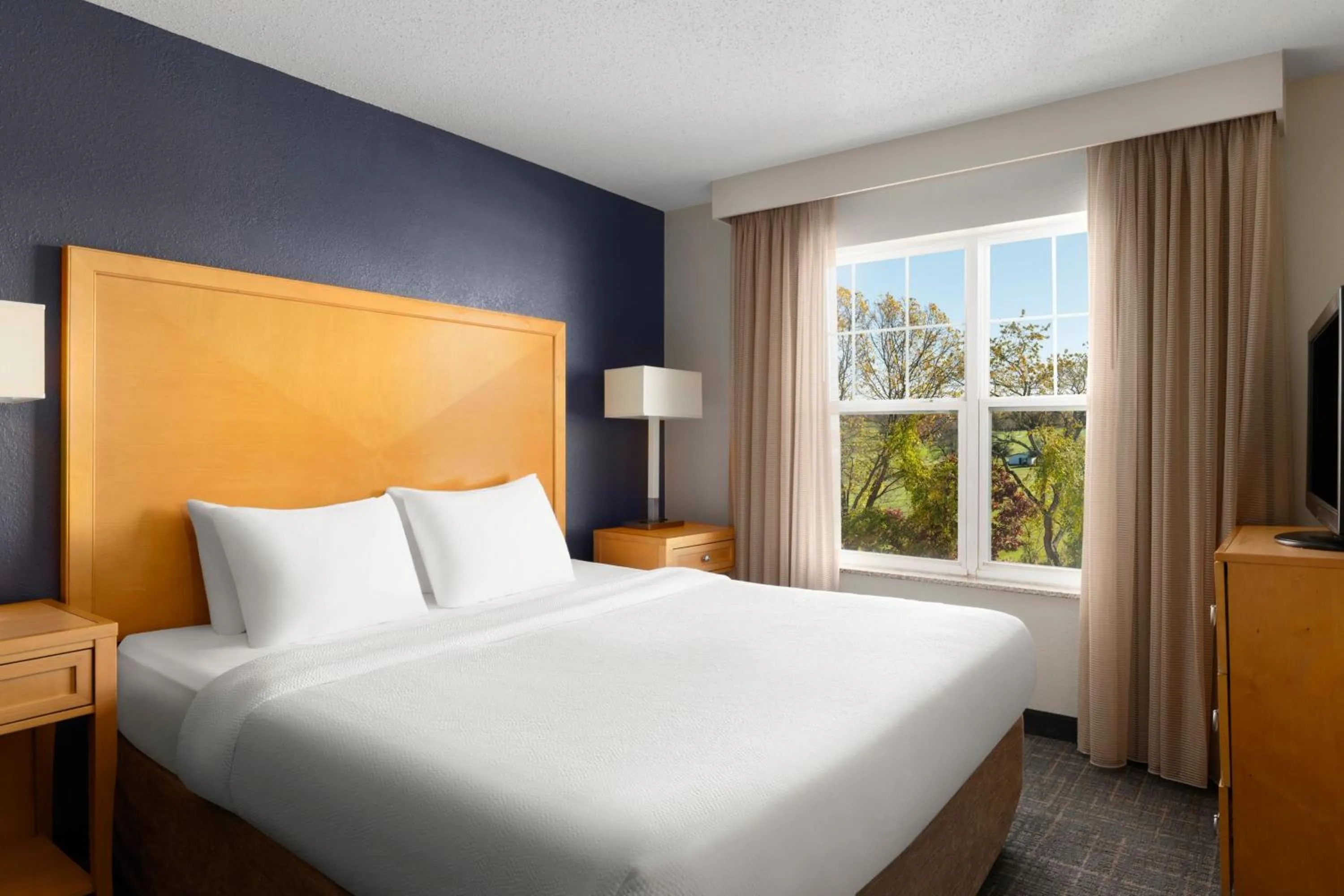 Photo of the whole room, Bed in Residence Inn Neptune at Gateway Center