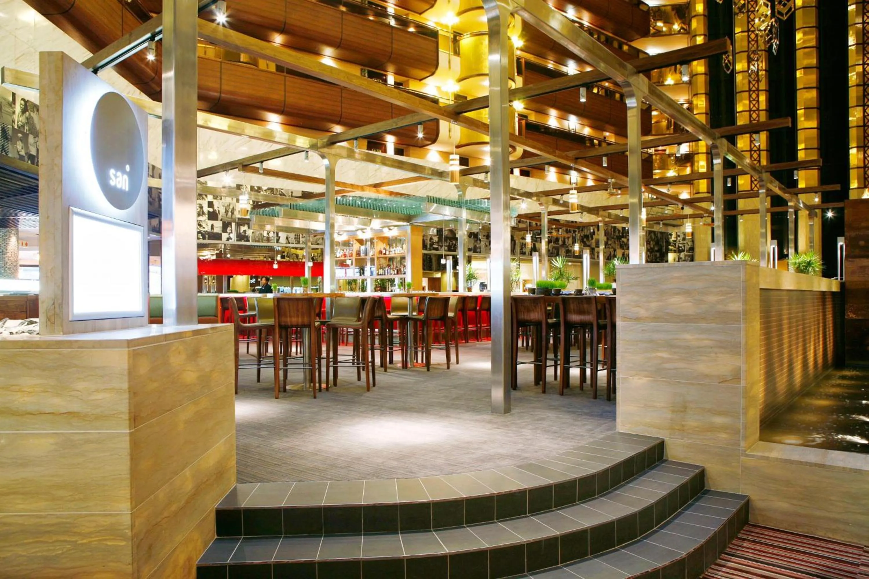 Restaurant/places to eat in Sandton Sun and Towers