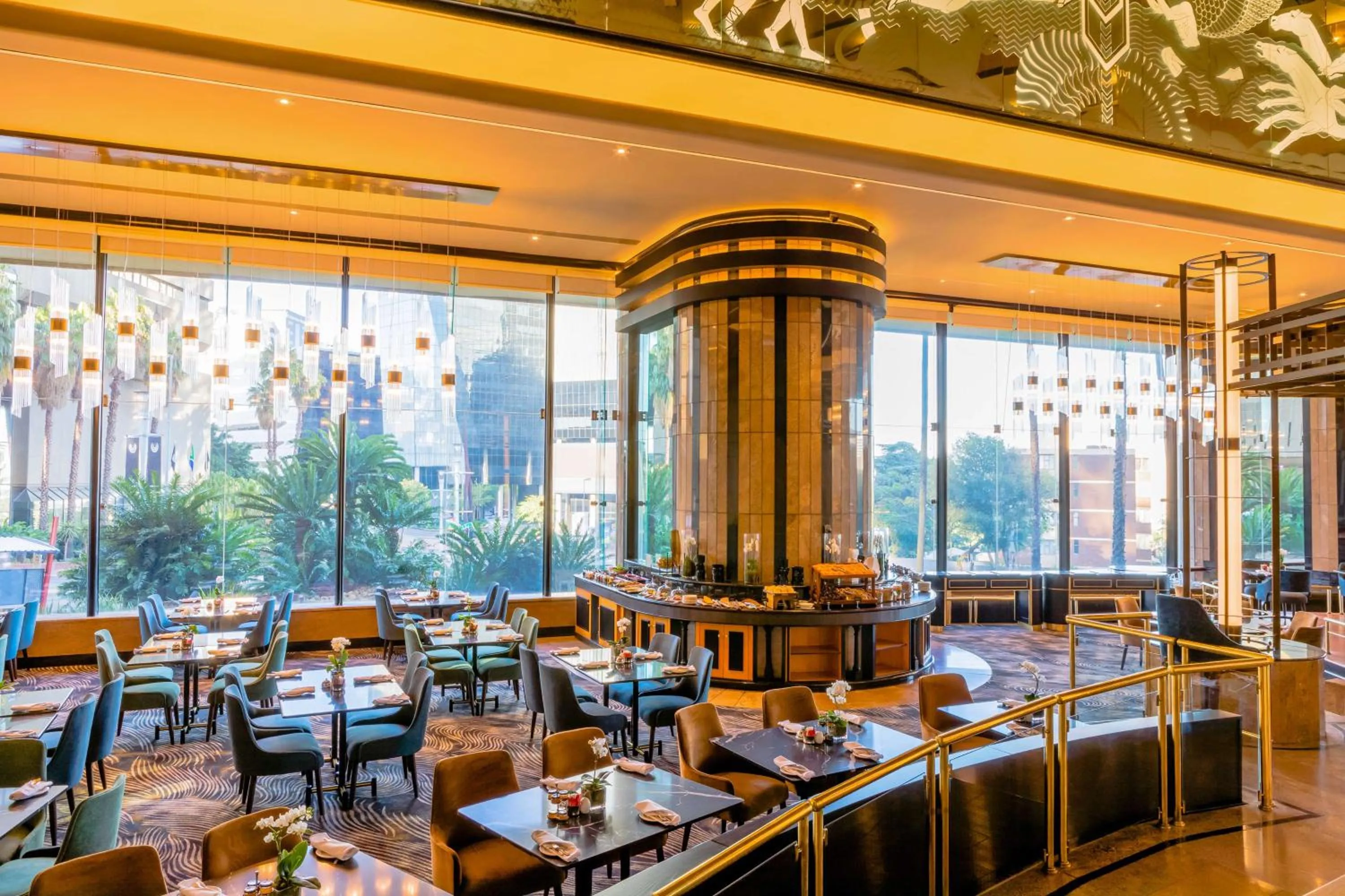 Restaurant/places to eat in Sandton Sun and Towers