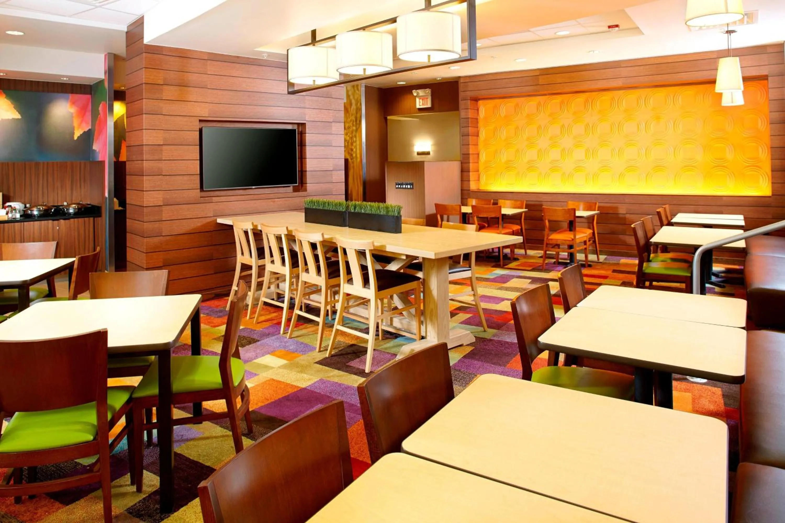 Breakfast in Fairfield Inn & Suites Parsippany