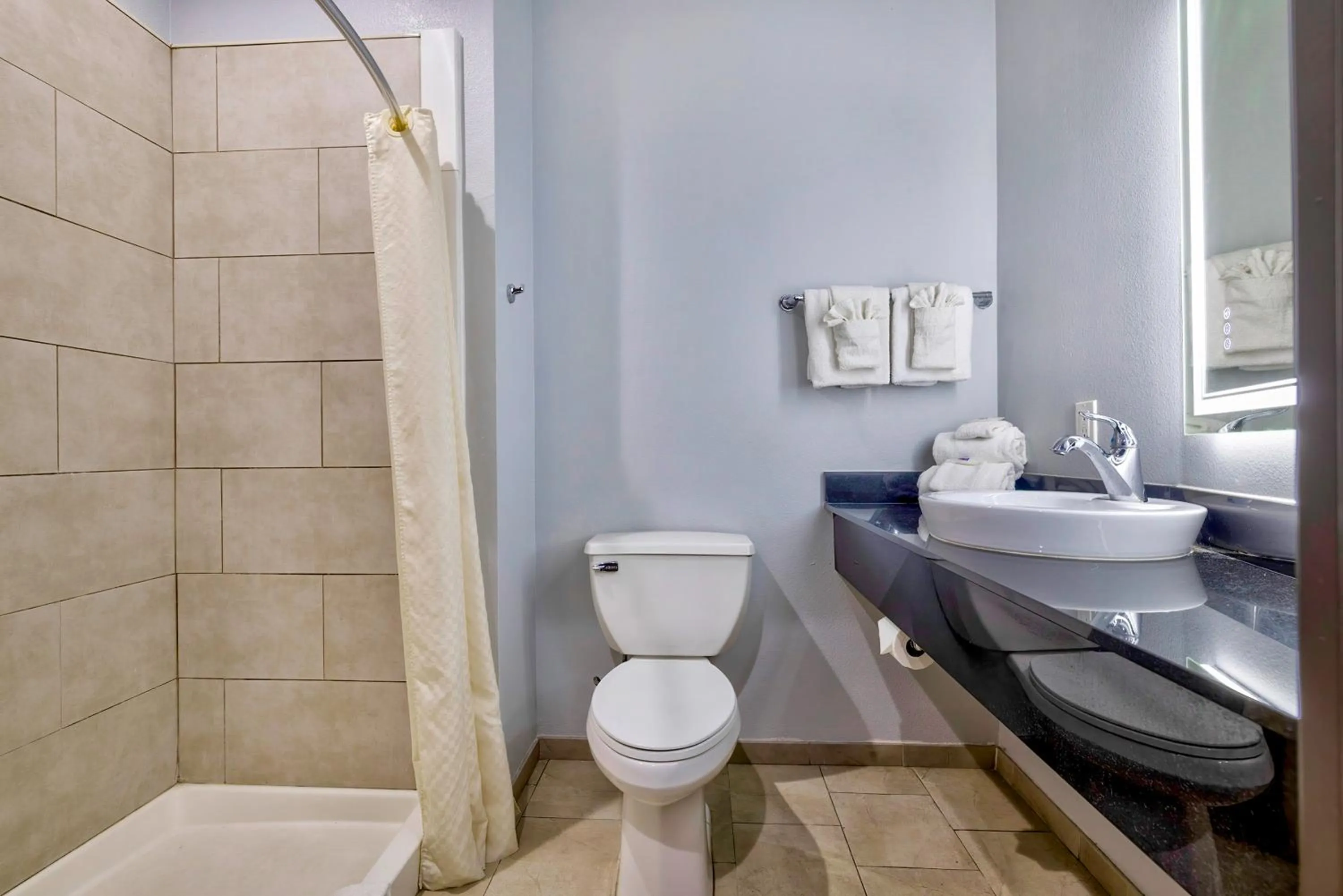 Bathroom in Motel 6 Texas City I-45