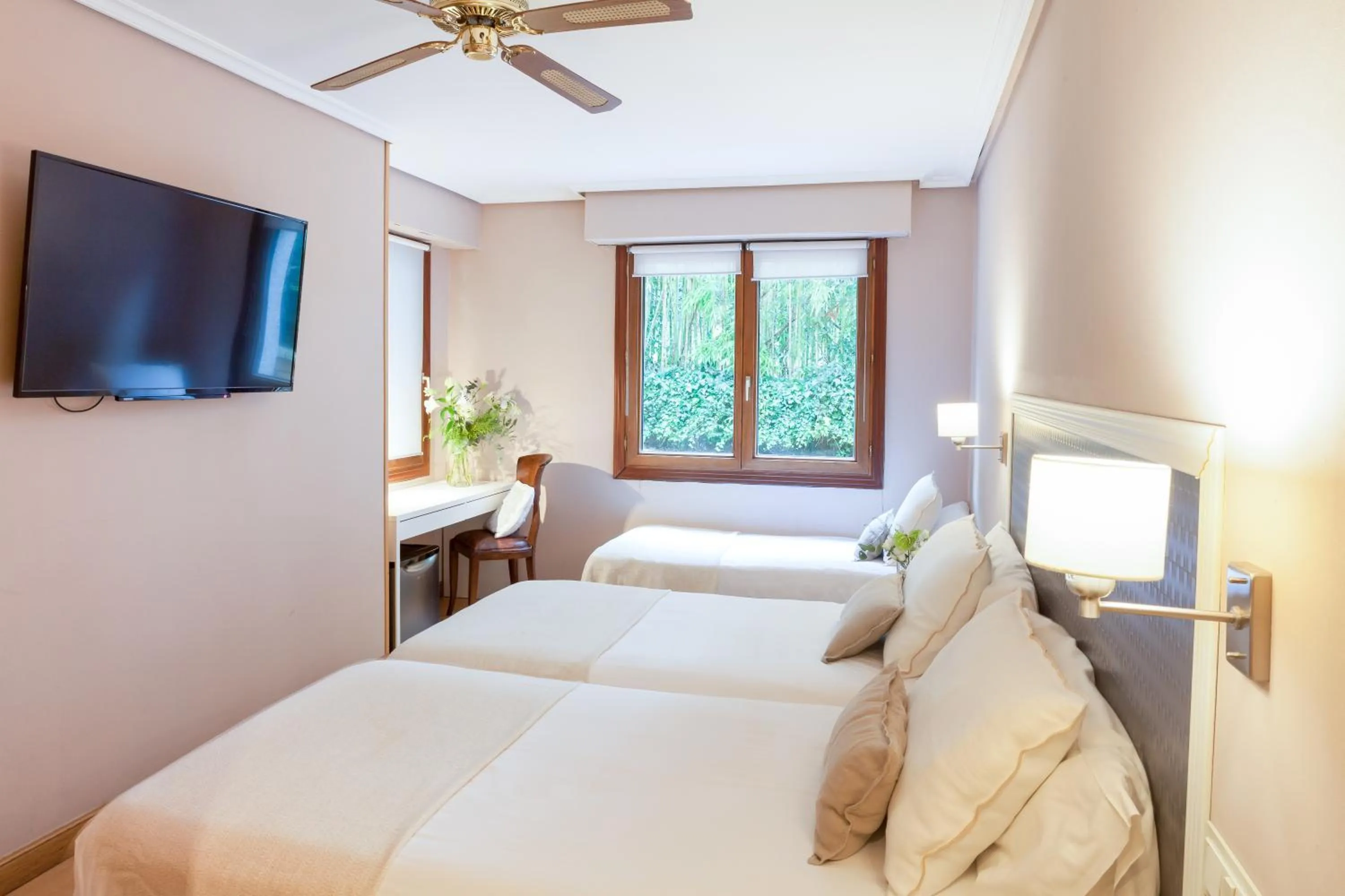 Bed in Hotel Monte Ulia