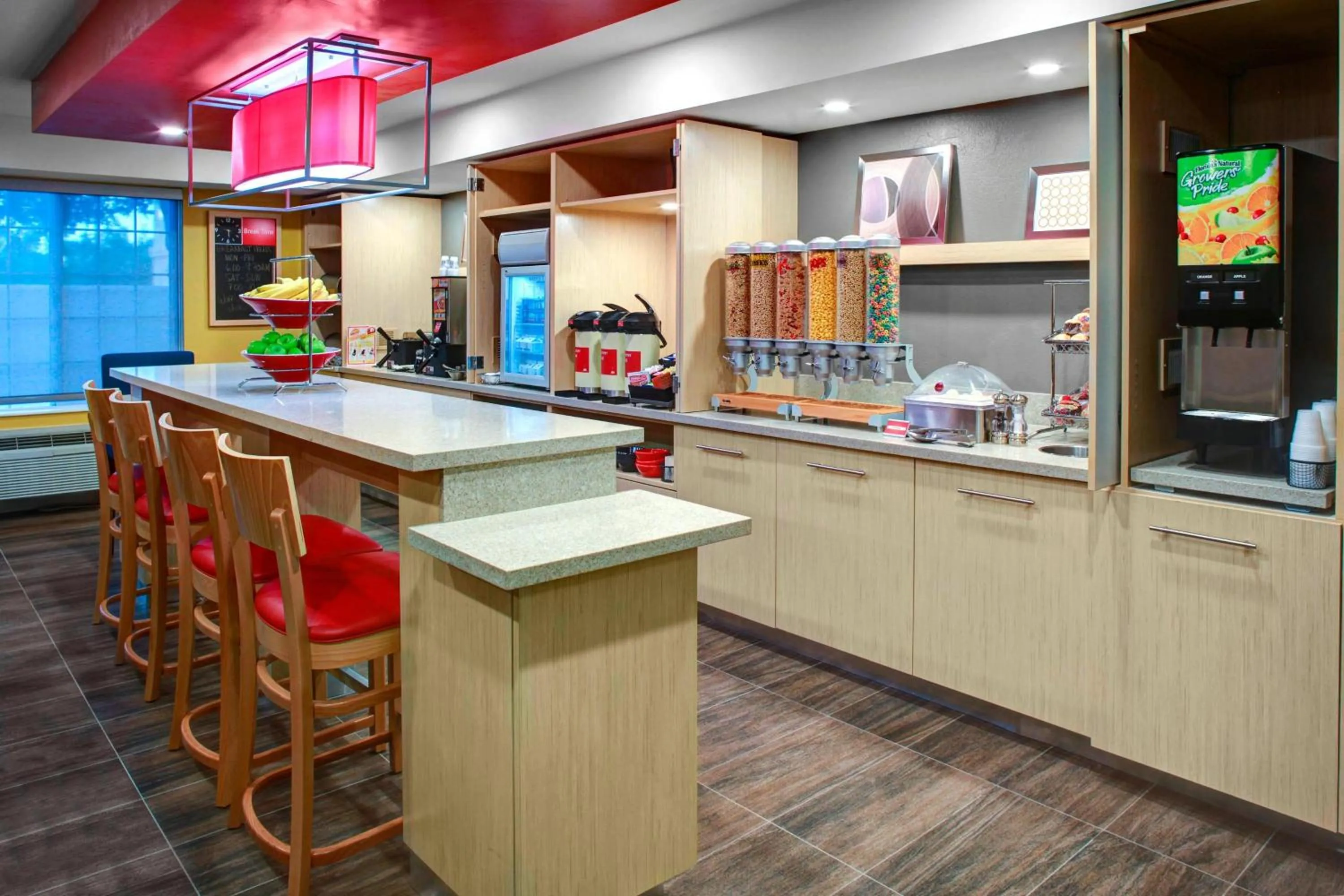 Breakfast in TownePlace Suites Fresno