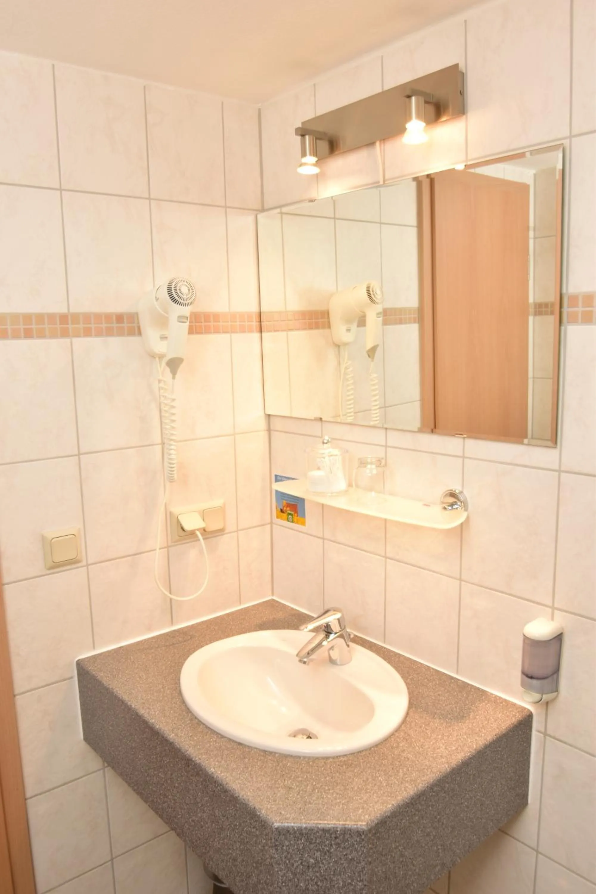 Bathroom in Landhotel Zur Guten Einkehr