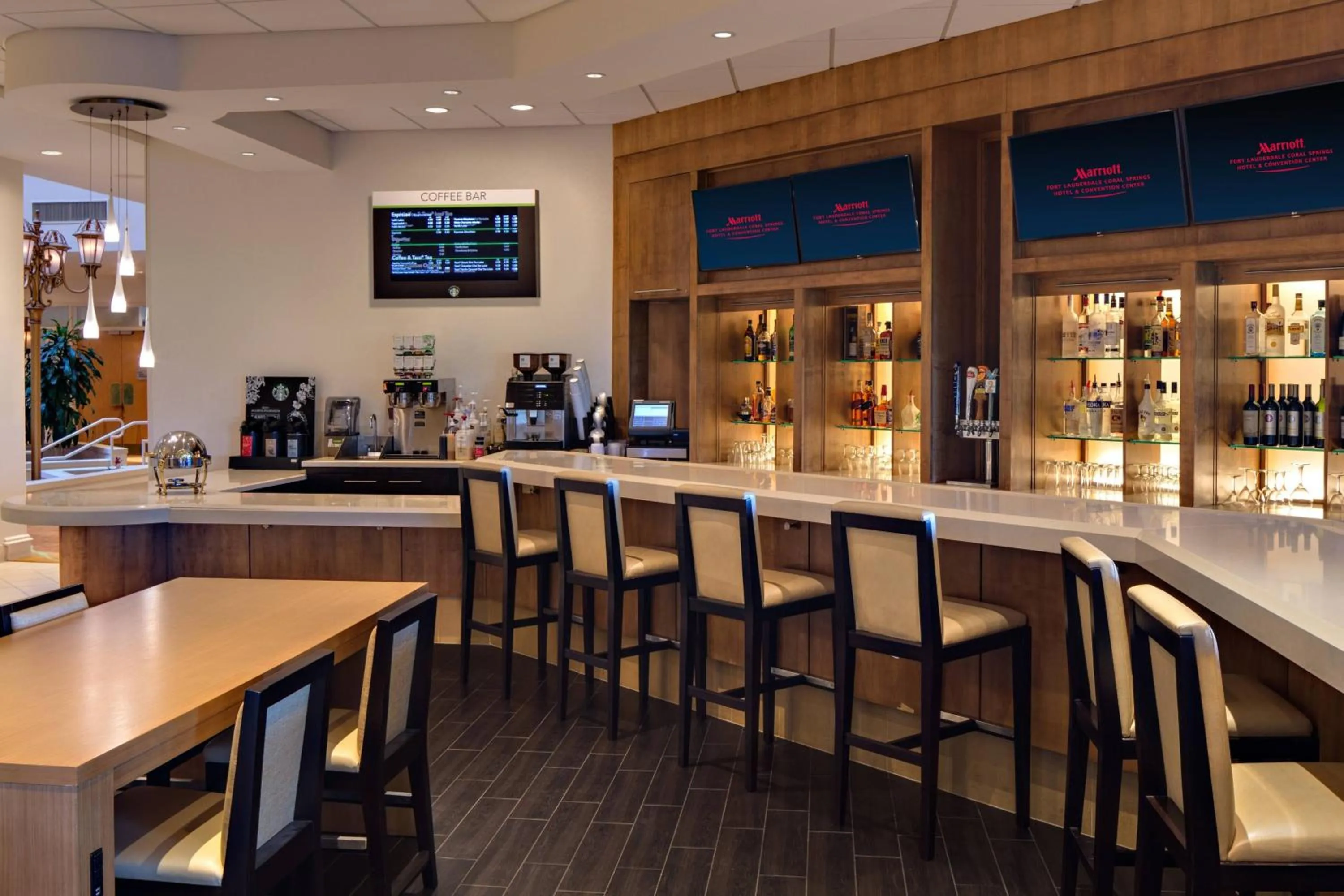 Lounge or bar in Fort Lauderdale Marriott Coral Springs Hotel & Convention Center