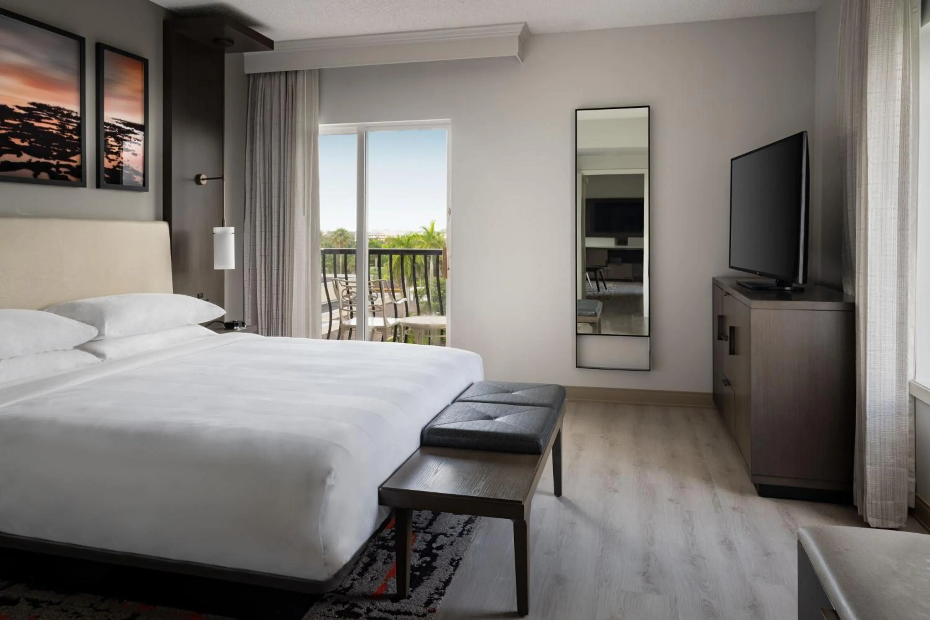 Bedroom, Bed in Fort Lauderdale Marriott Coral Springs Hotel & Convention Center