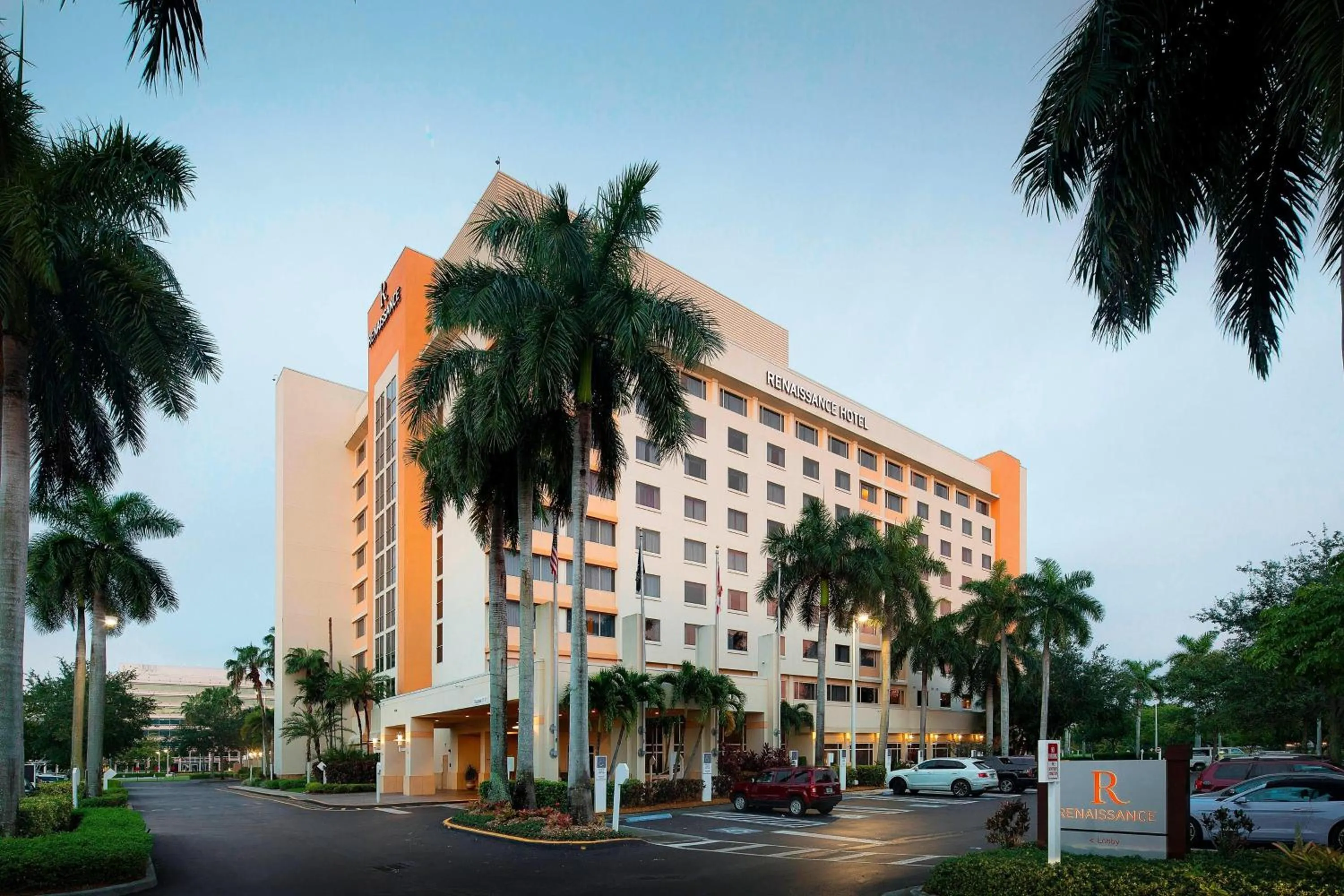 Property building in Renaissance Fort Lauderdale West Hotel