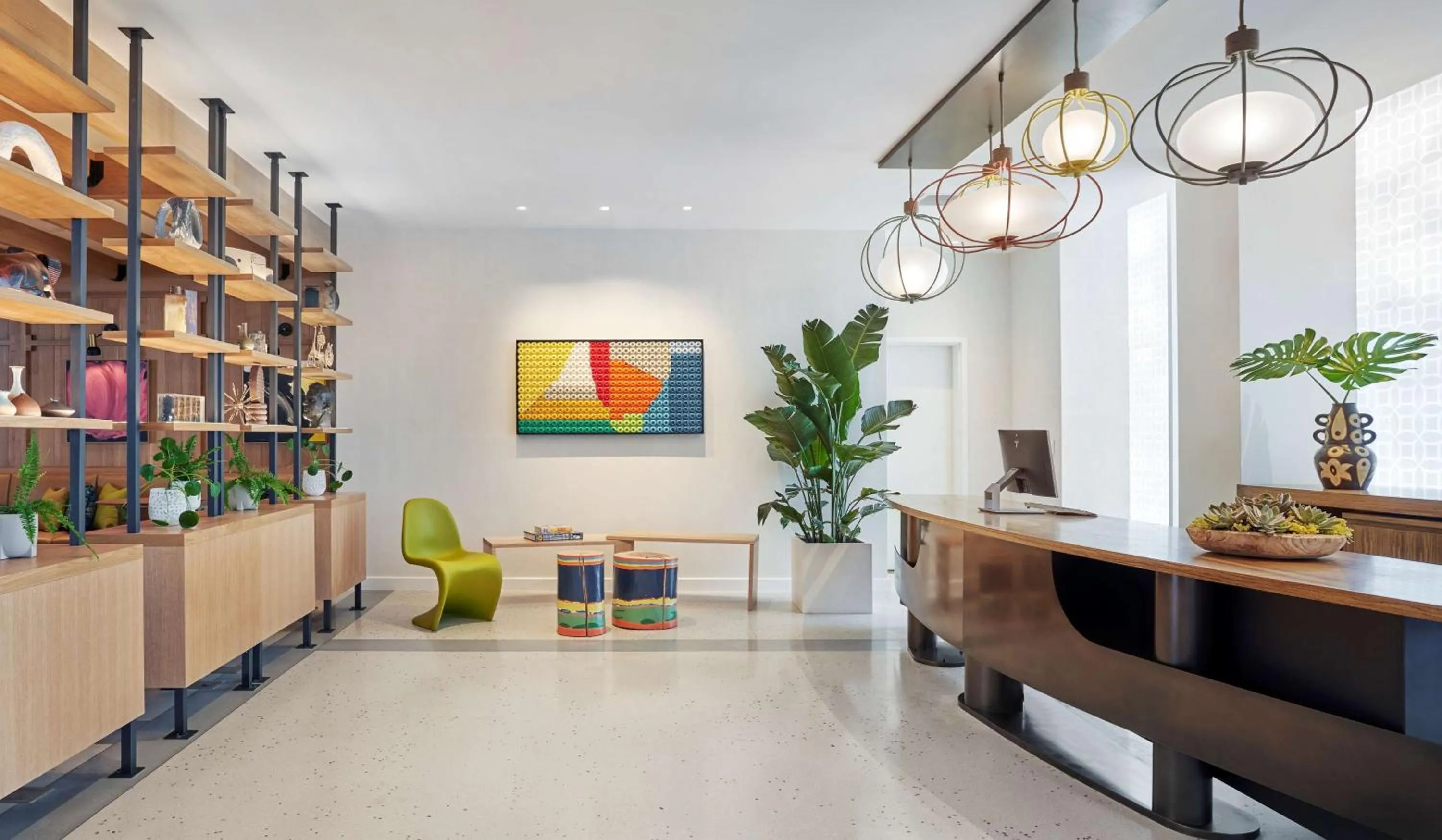 Facade/entrance in Viceroy Santa Monica