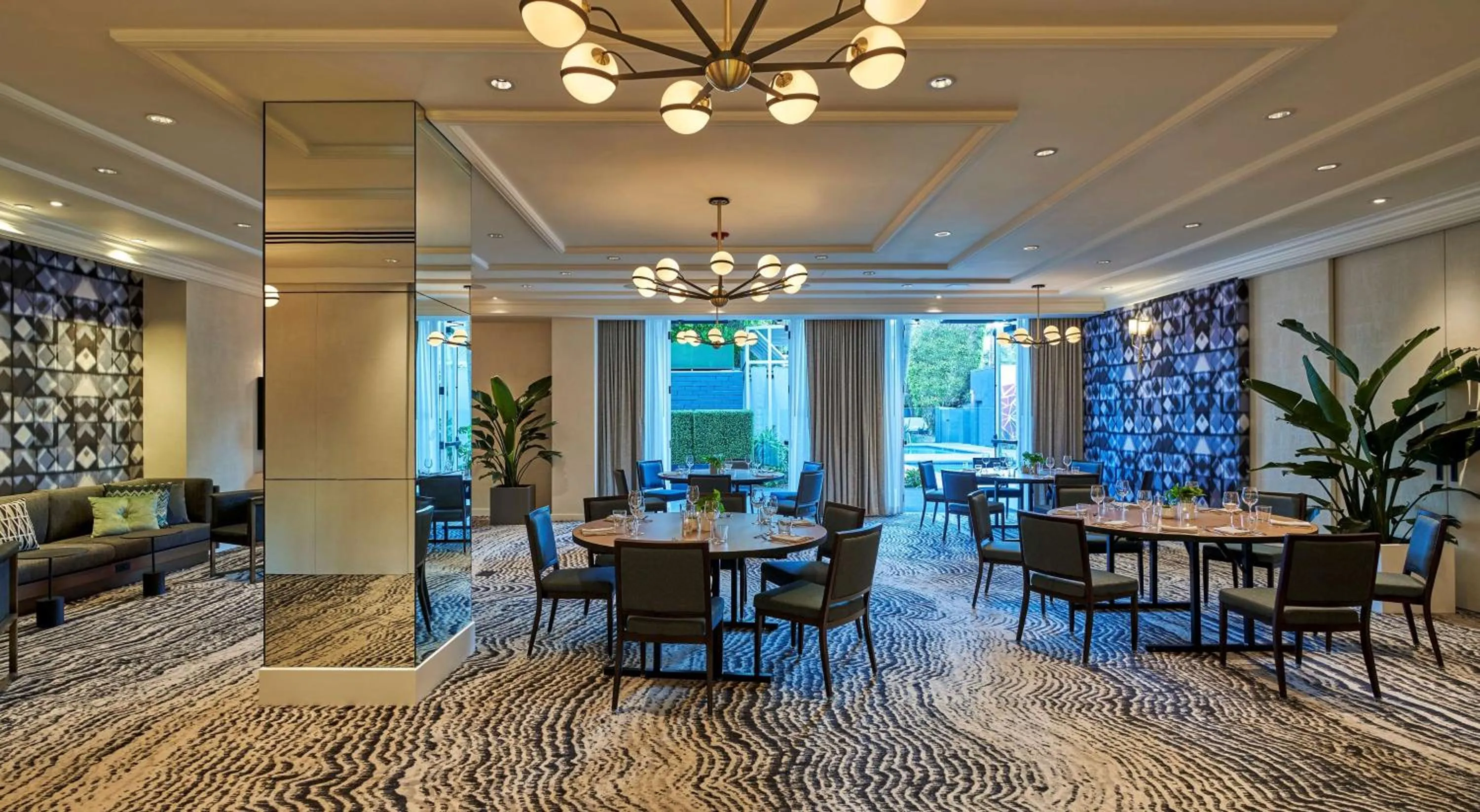 Food and drinks in Viceroy Santa Monica