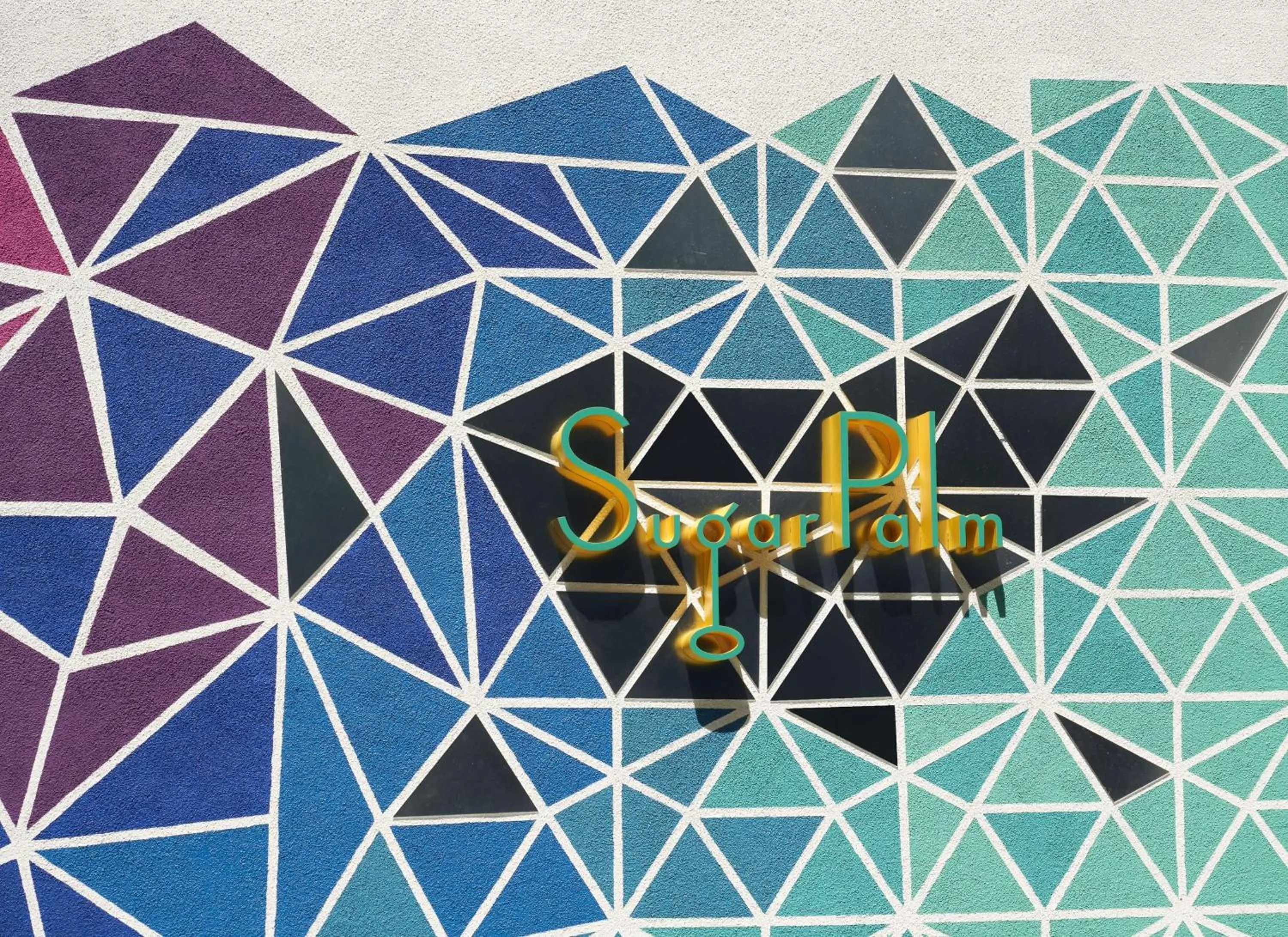 Swimming pool in Viceroy Santa Monica