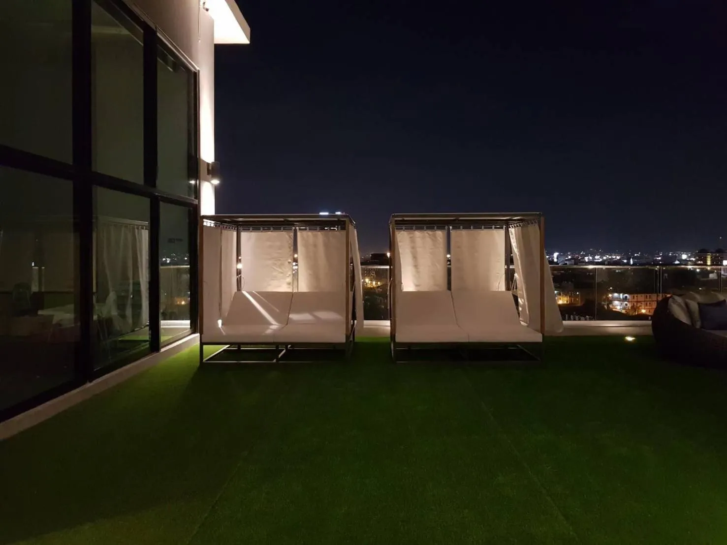 Lounge or bar in Brighton Grand Hotel Pattaya - SHA Extra Plus