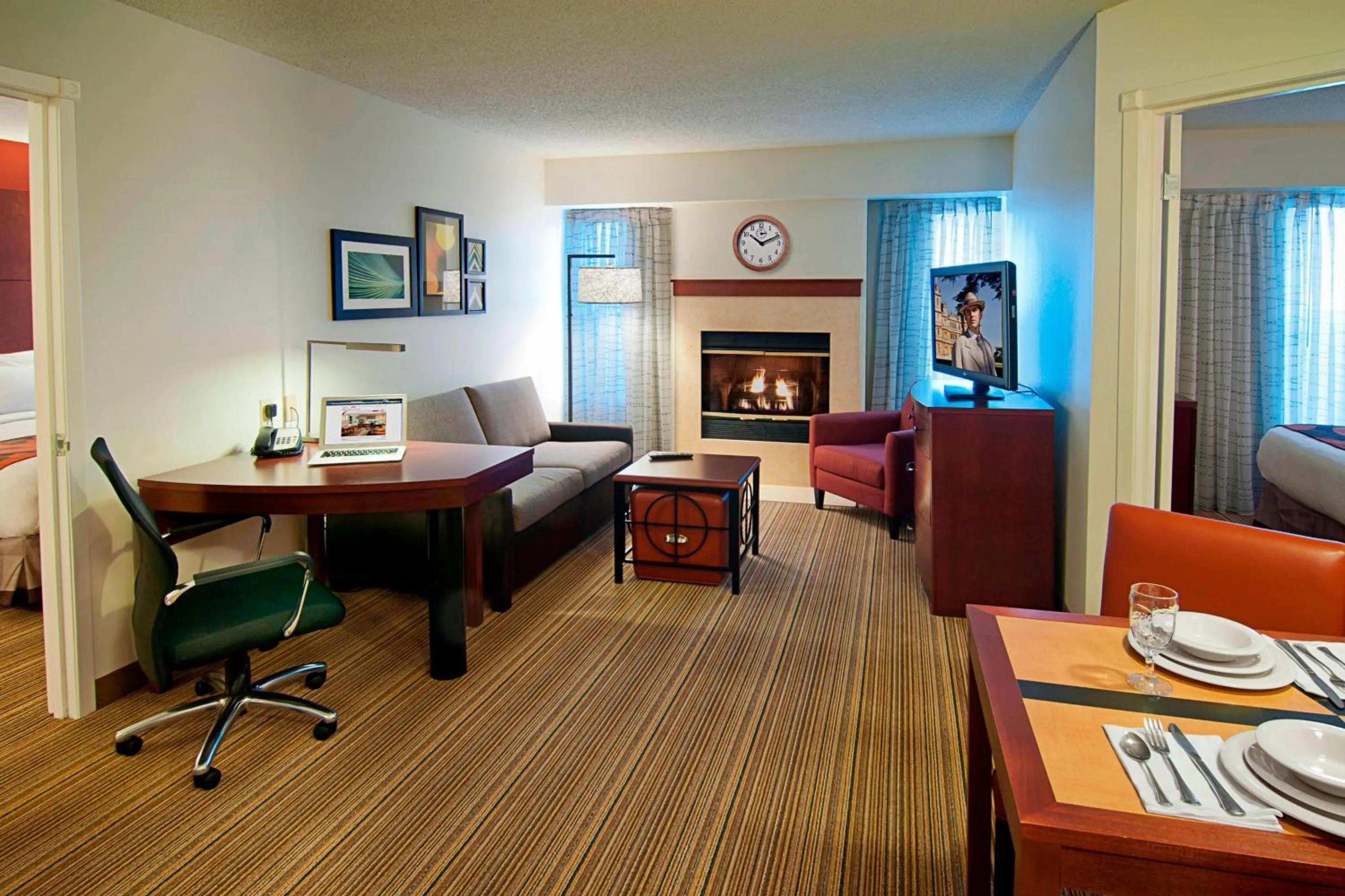 Bedroom in Residence Inn Sioux Falls