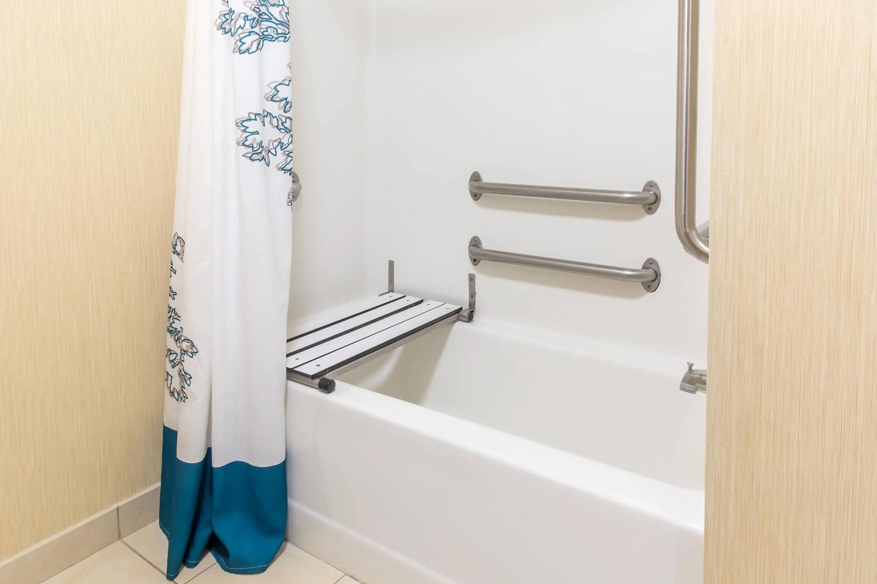 Bathroom in Residence Inn Sioux Falls