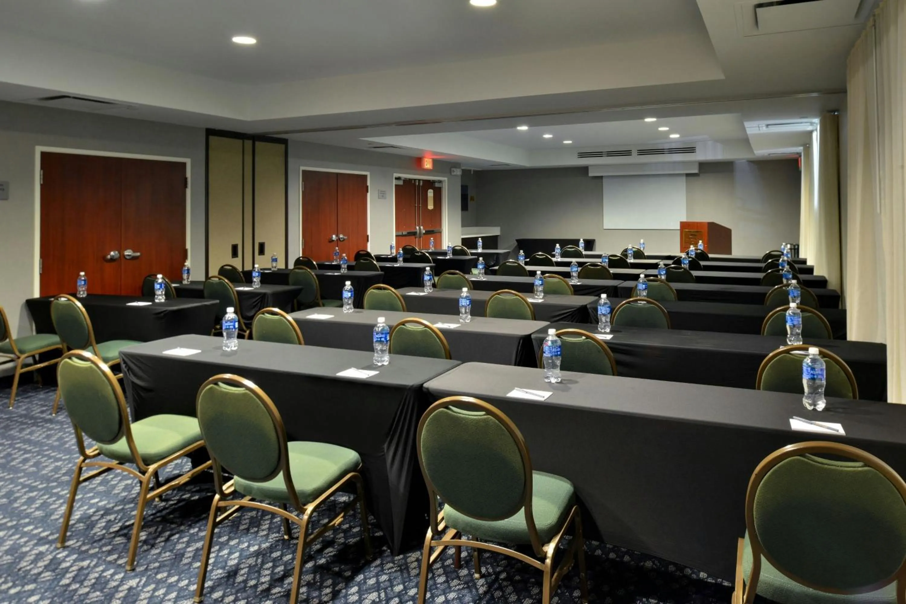 Meeting/conference room in Courtyard by Marriott Harrisburg Hershey