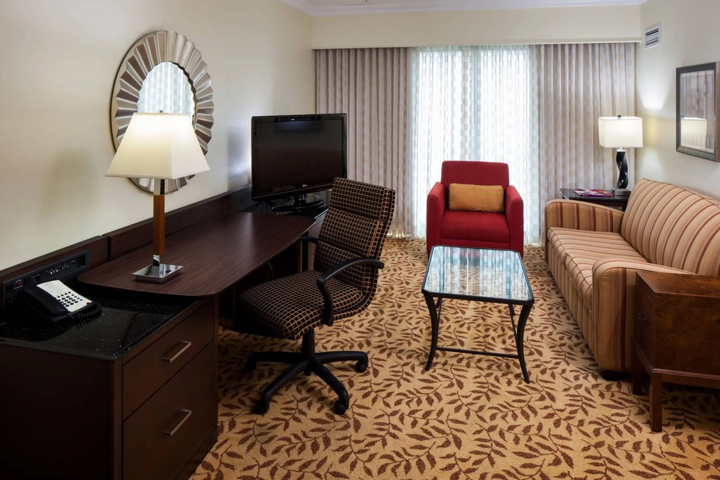Living room in Houston Marriott Energy Corridor