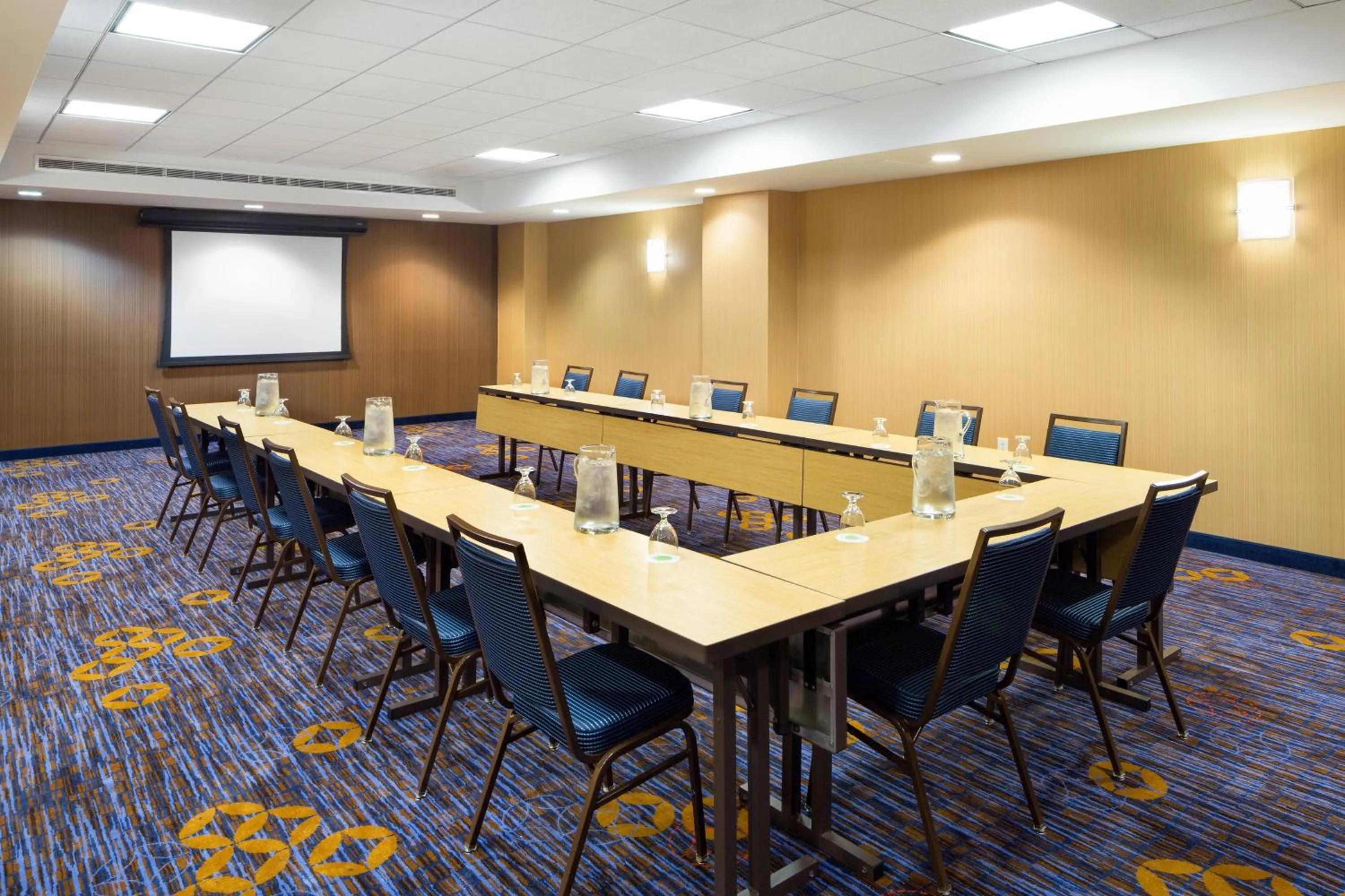 Meeting/conference room in Courtyard by Marriott Houston Galleria