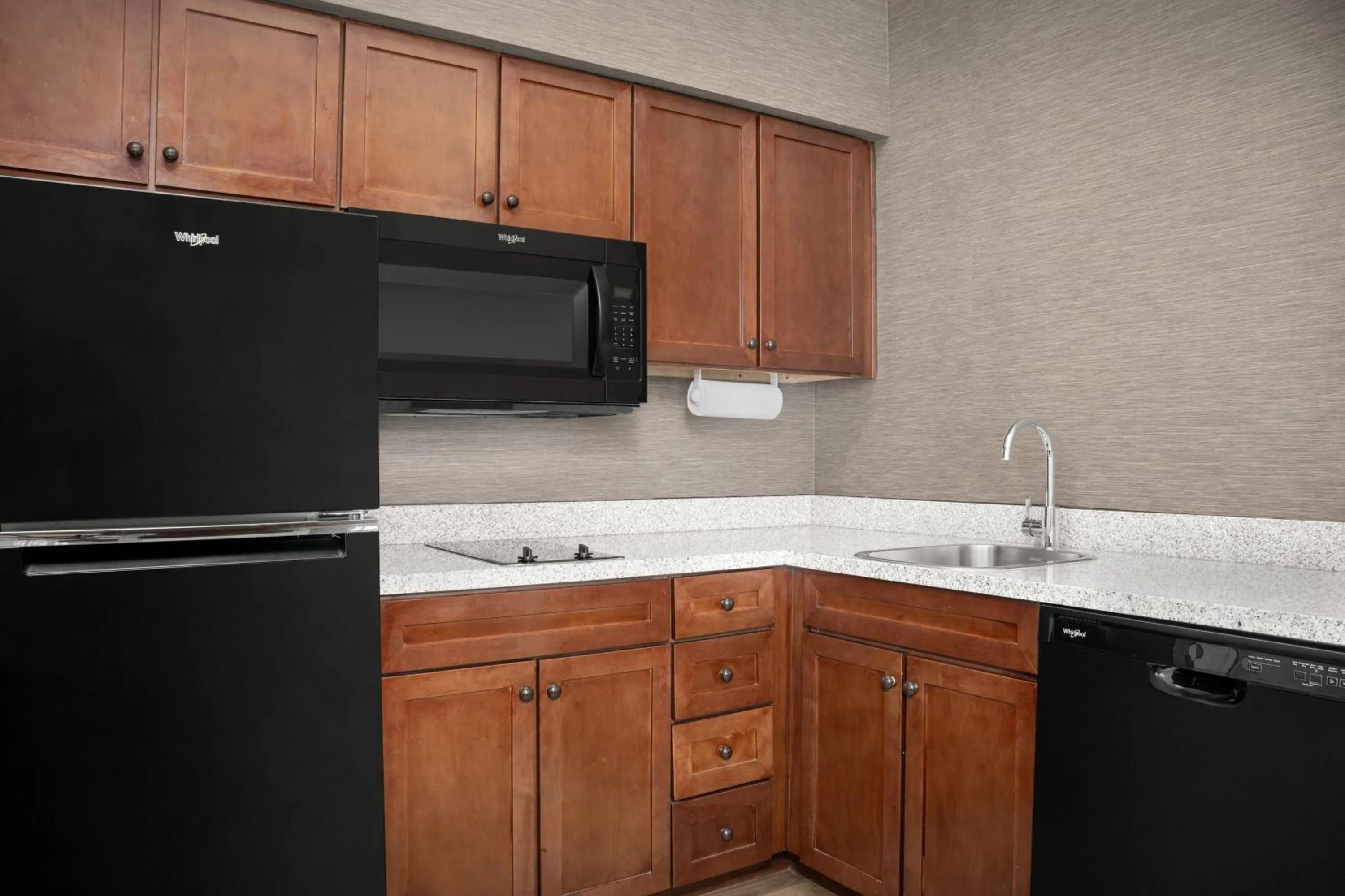 Kitchen or kitchenette in Residence Inn Houston West Energy Corridor