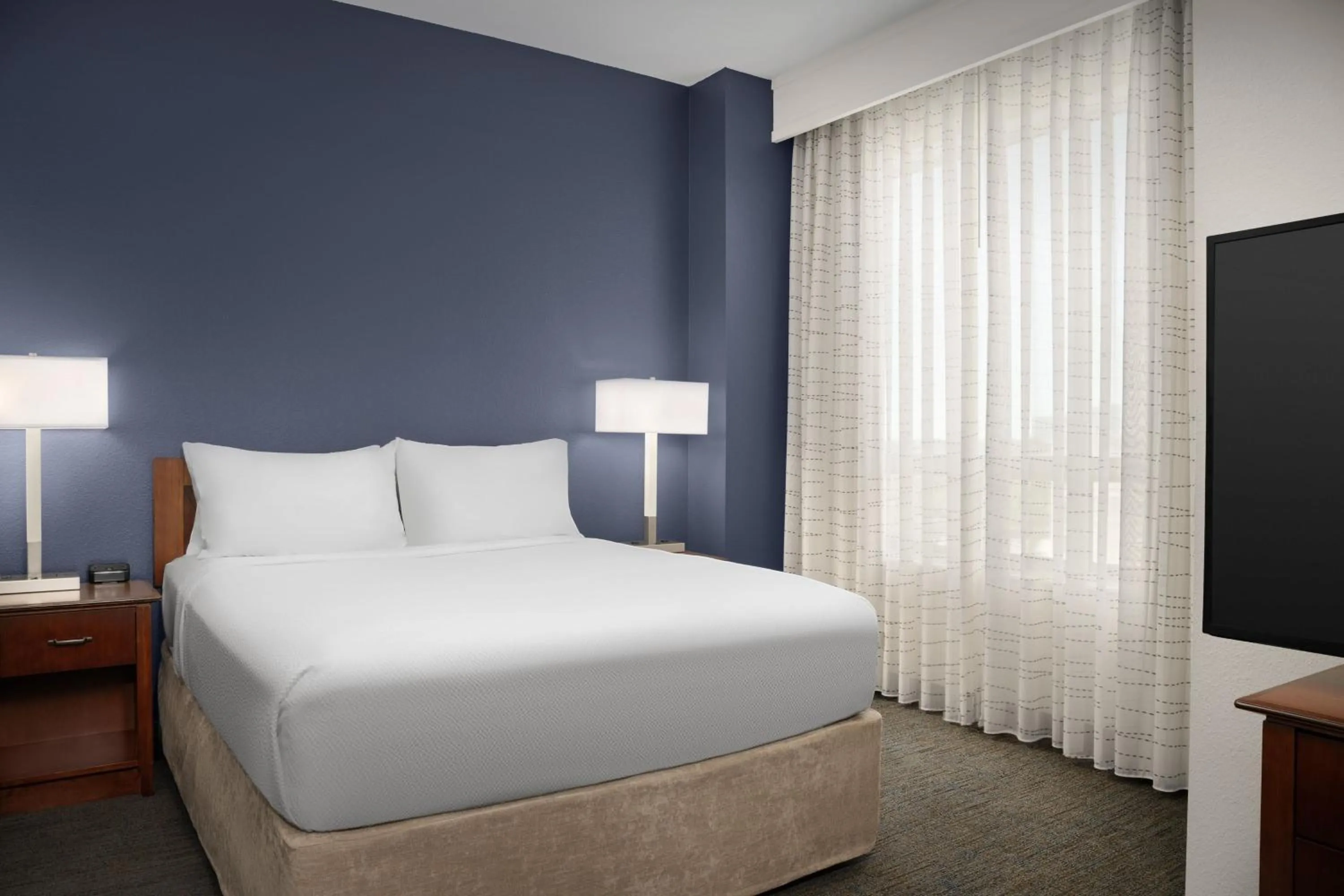 Bedroom, Bed in Residence Inn Houston West Energy Corridor