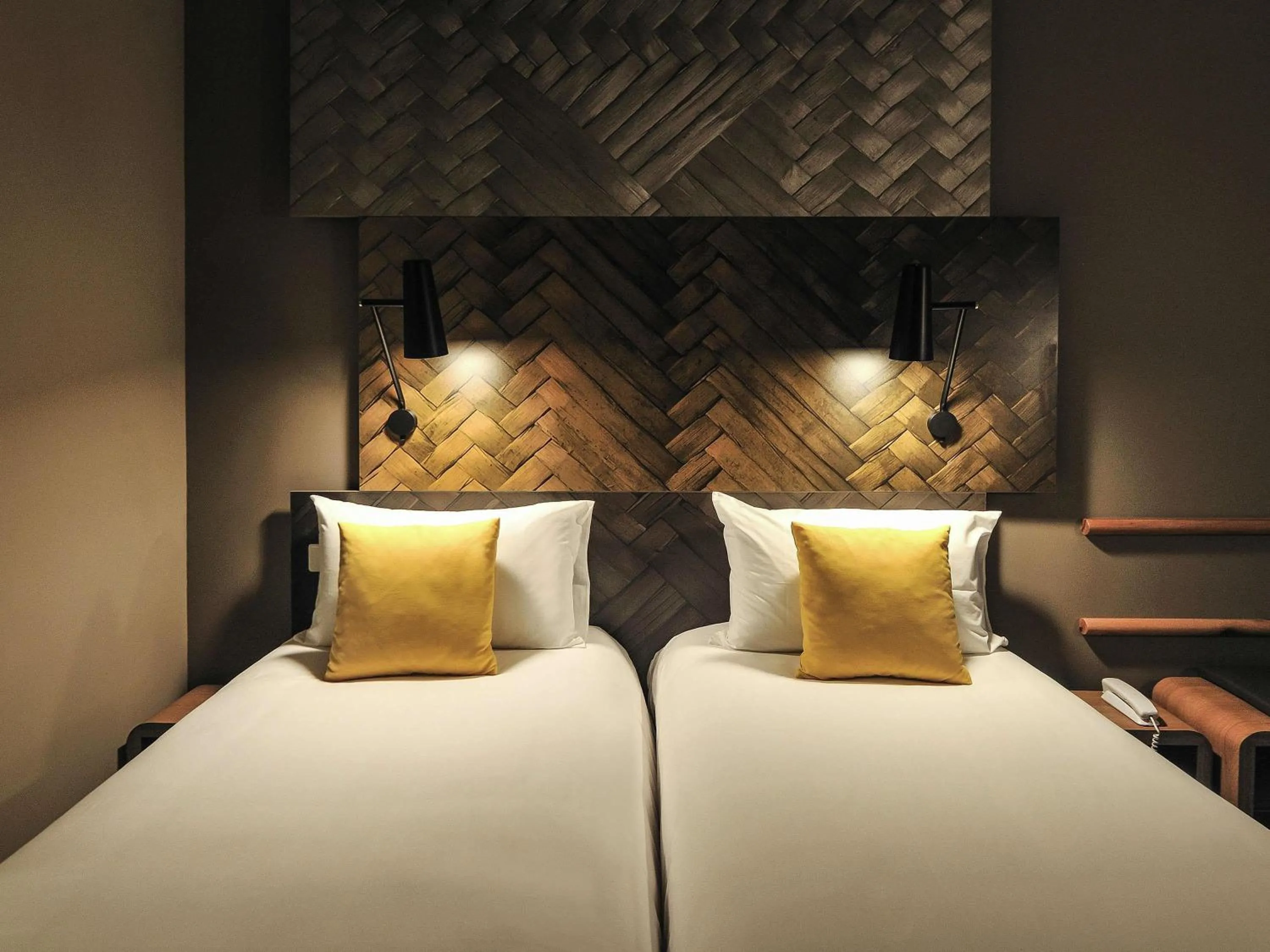 Bedroom, Bed in Ibis Casa Voyageurs