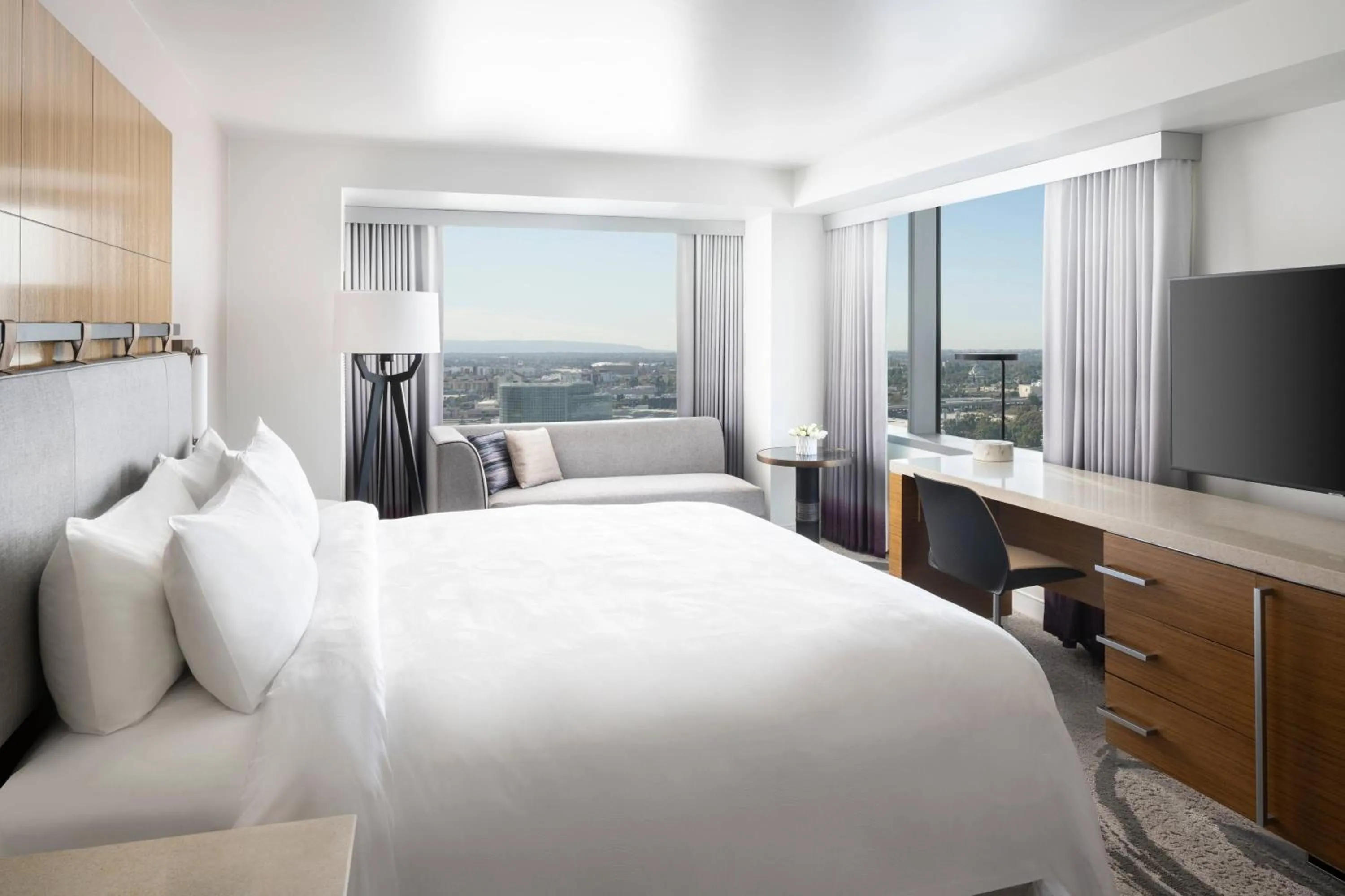 Photo of the whole room, Bed in JW Marriott Los Angeles L.A. LIVE
