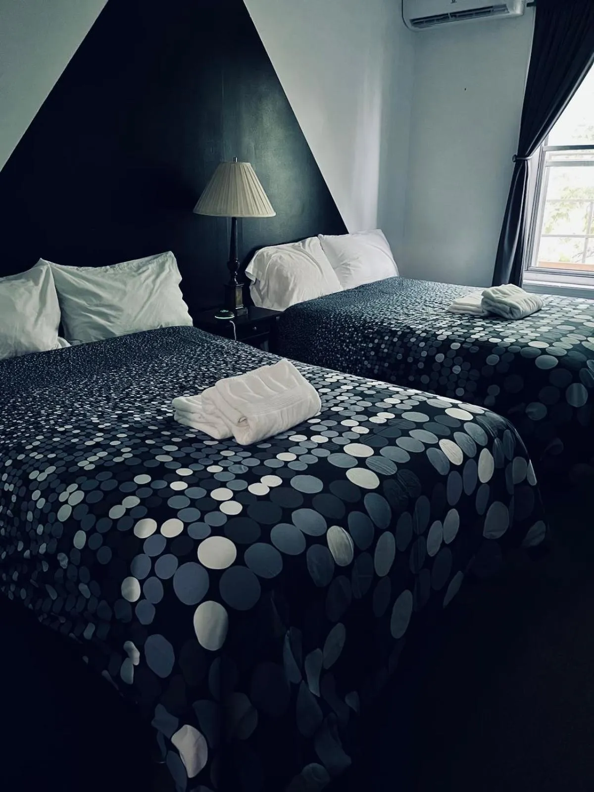 Double Room with Private Bathroom - single occupancy in Pensione Popolo