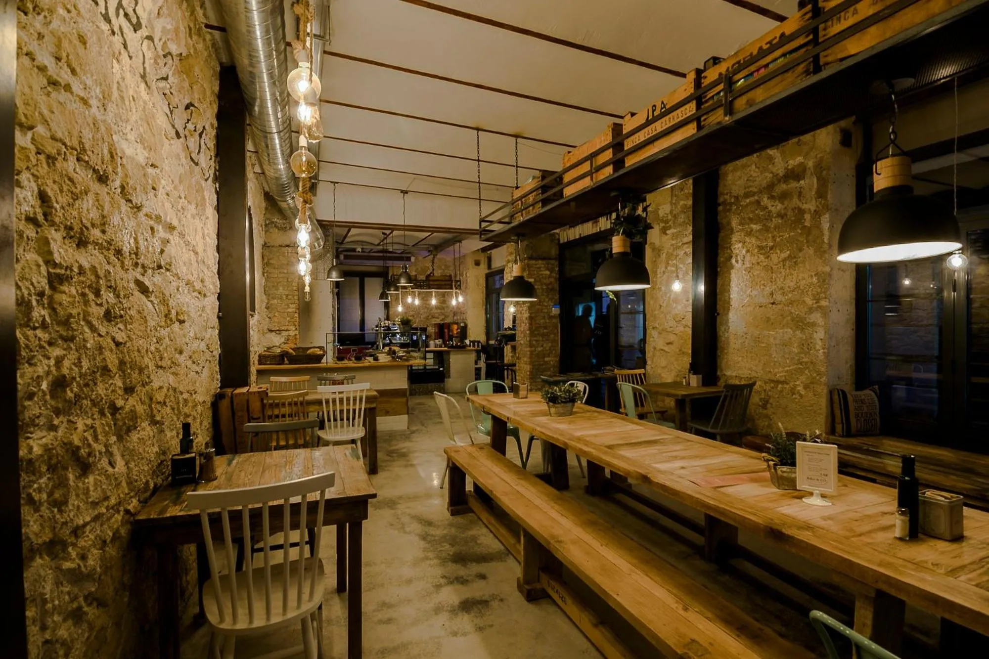 Food and drinks in Hotel Boutique Alicante Palacete S.XVII Adults Only