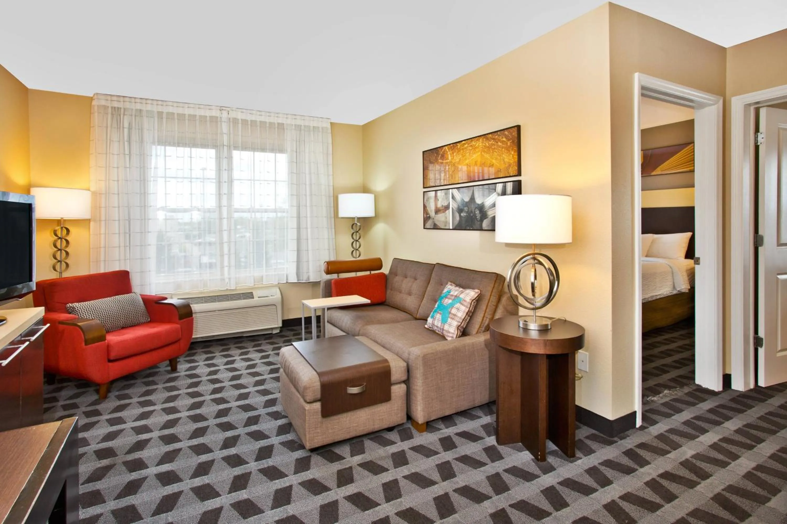 Living room in TownePlace Suites Republic Airport Long Island Farmingdale