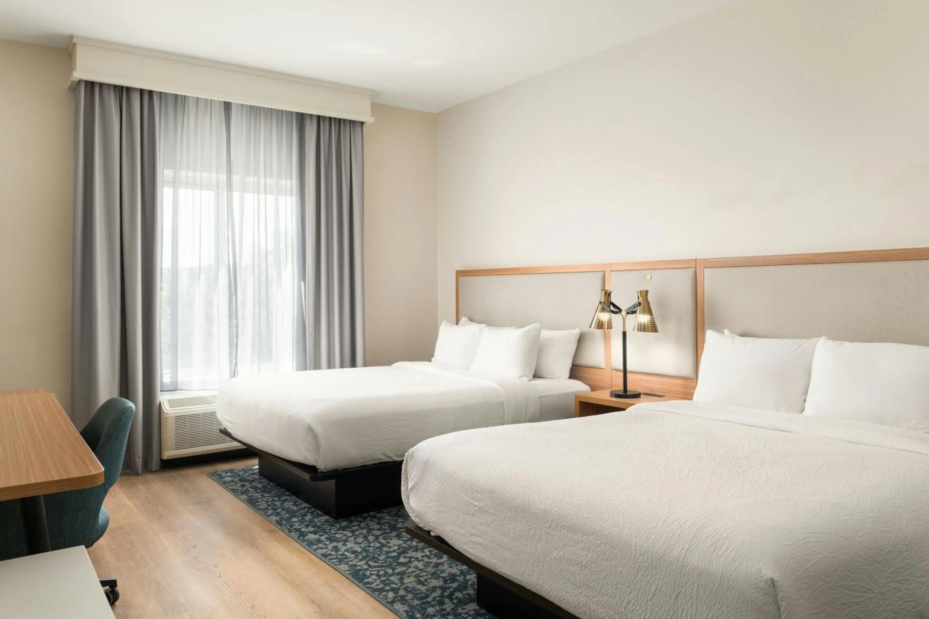 Photo of the whole room, Bed in Fairfield Inn & Suites Jacksonville Butler Boulevard