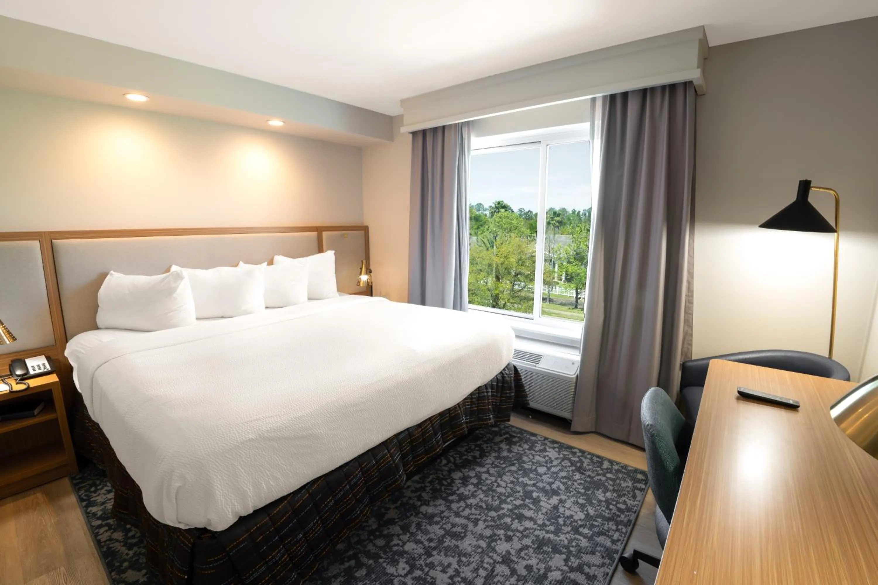 Bedroom, Bed in Fairfield Inn & Suites Jacksonville Butler Boulevard