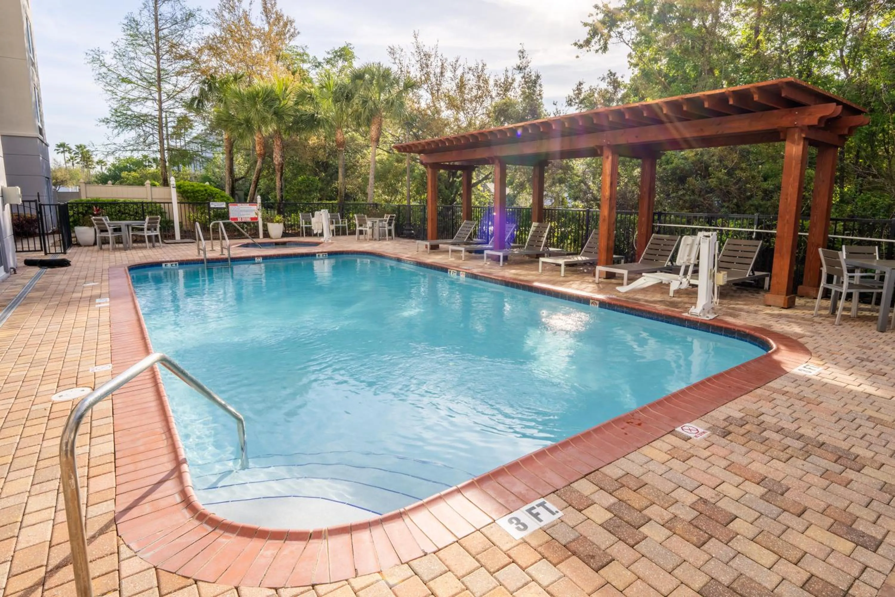Swimming pool in Fairfield Inn & Suites Jacksonville Butler Boulevard