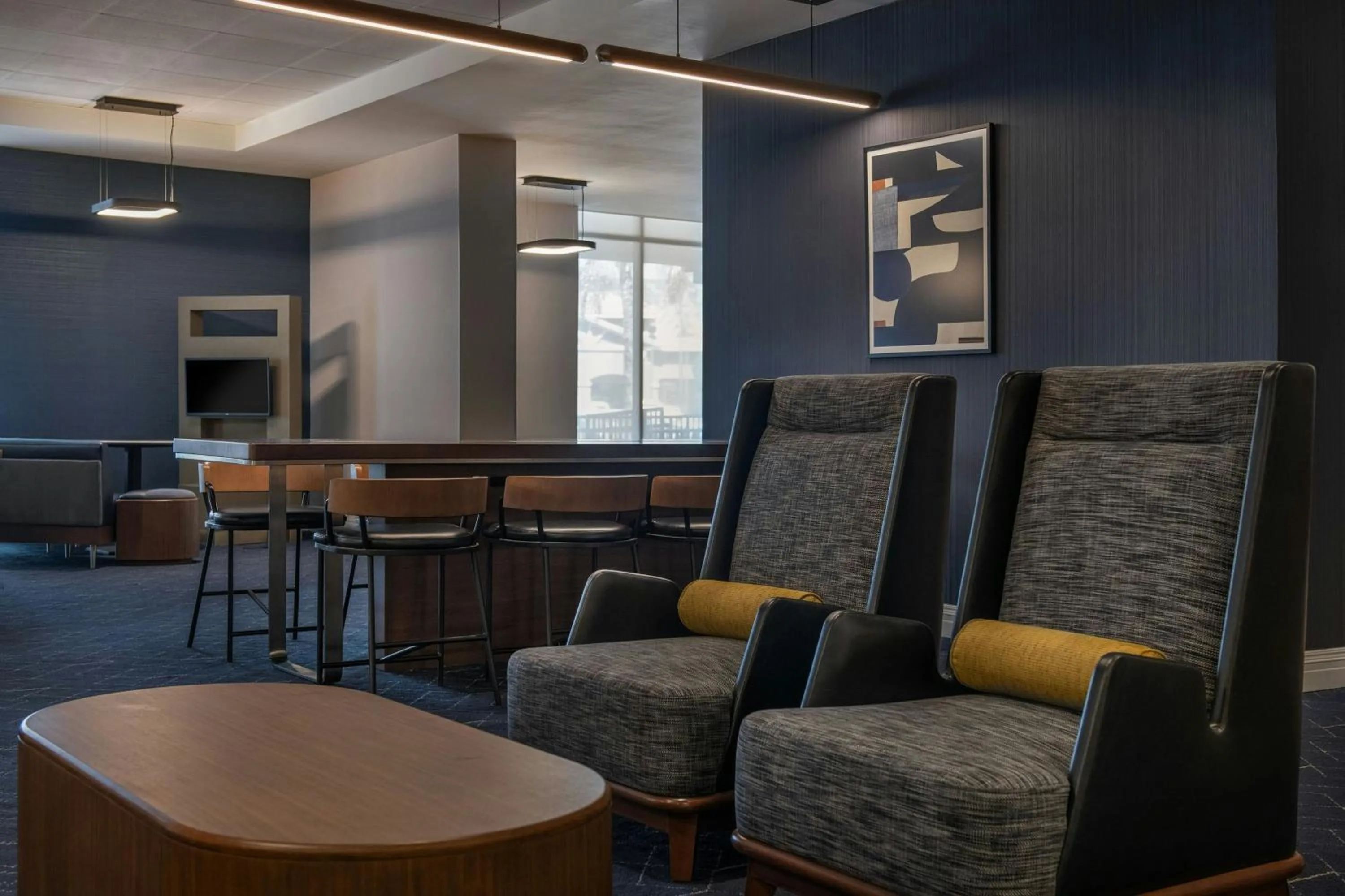 Lobby or reception in Courtyard by Marriott Los Angeles Pasadena/Monrovia