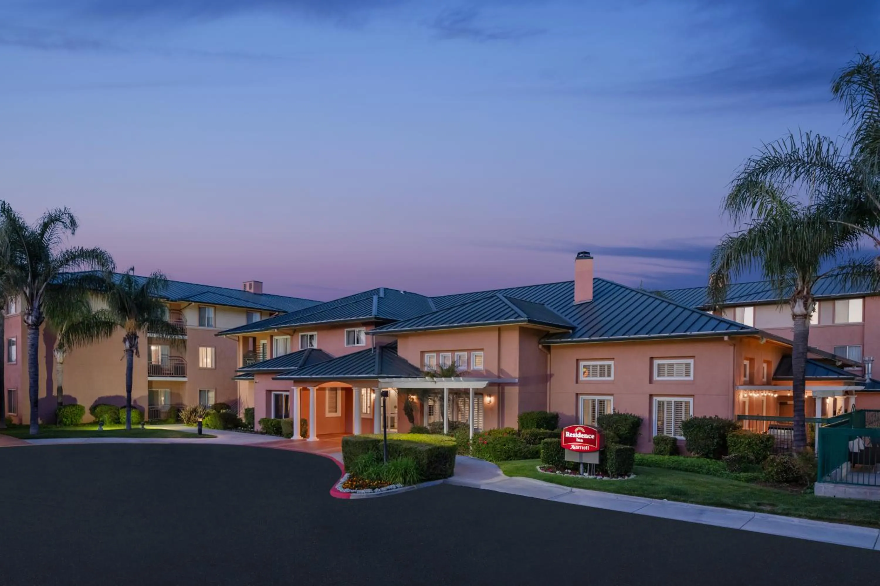 Property building in Residence Inn by Marriott Santa Clarita Valencia