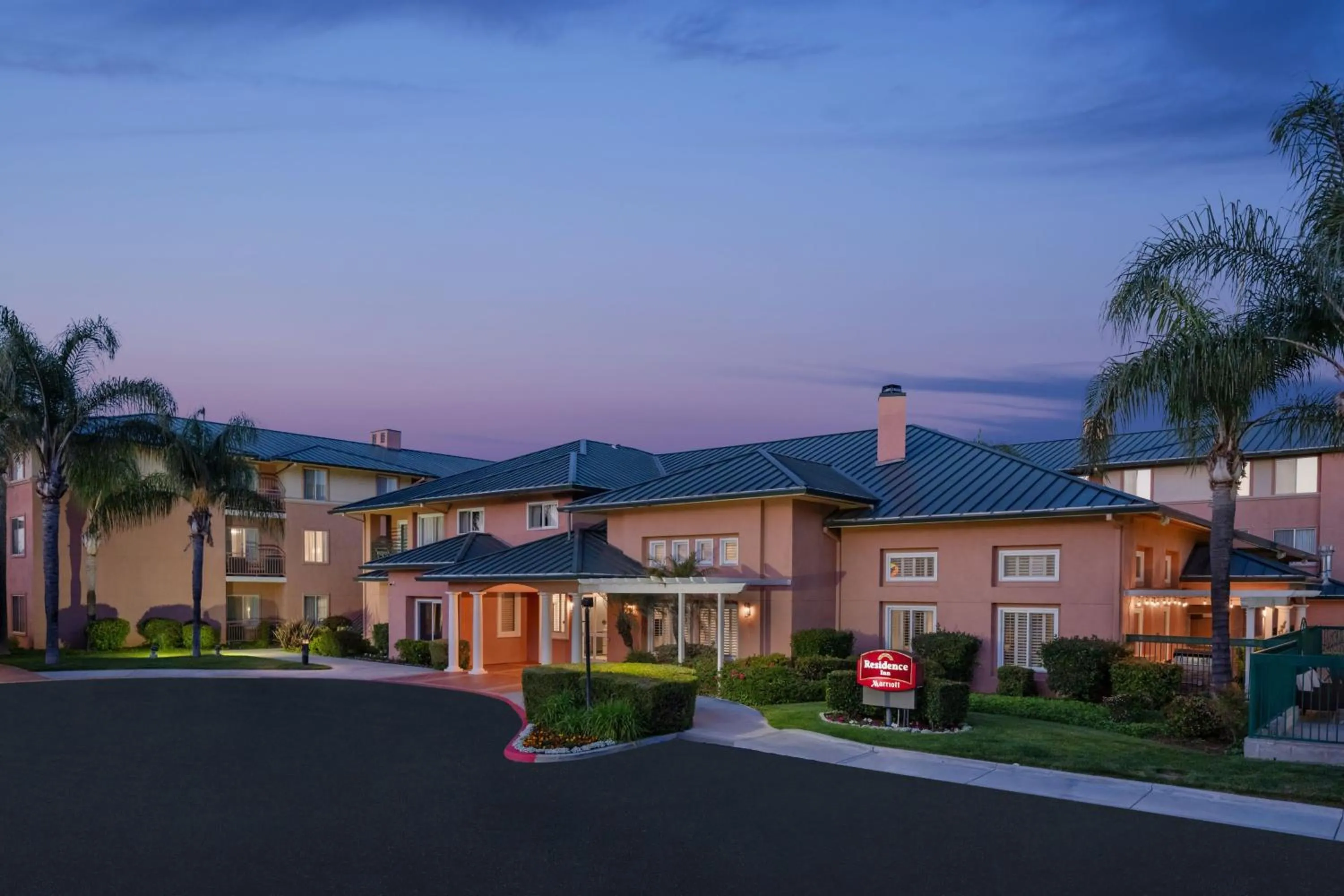 Property building in Residence Inn by Marriott Santa Clarita Valencia