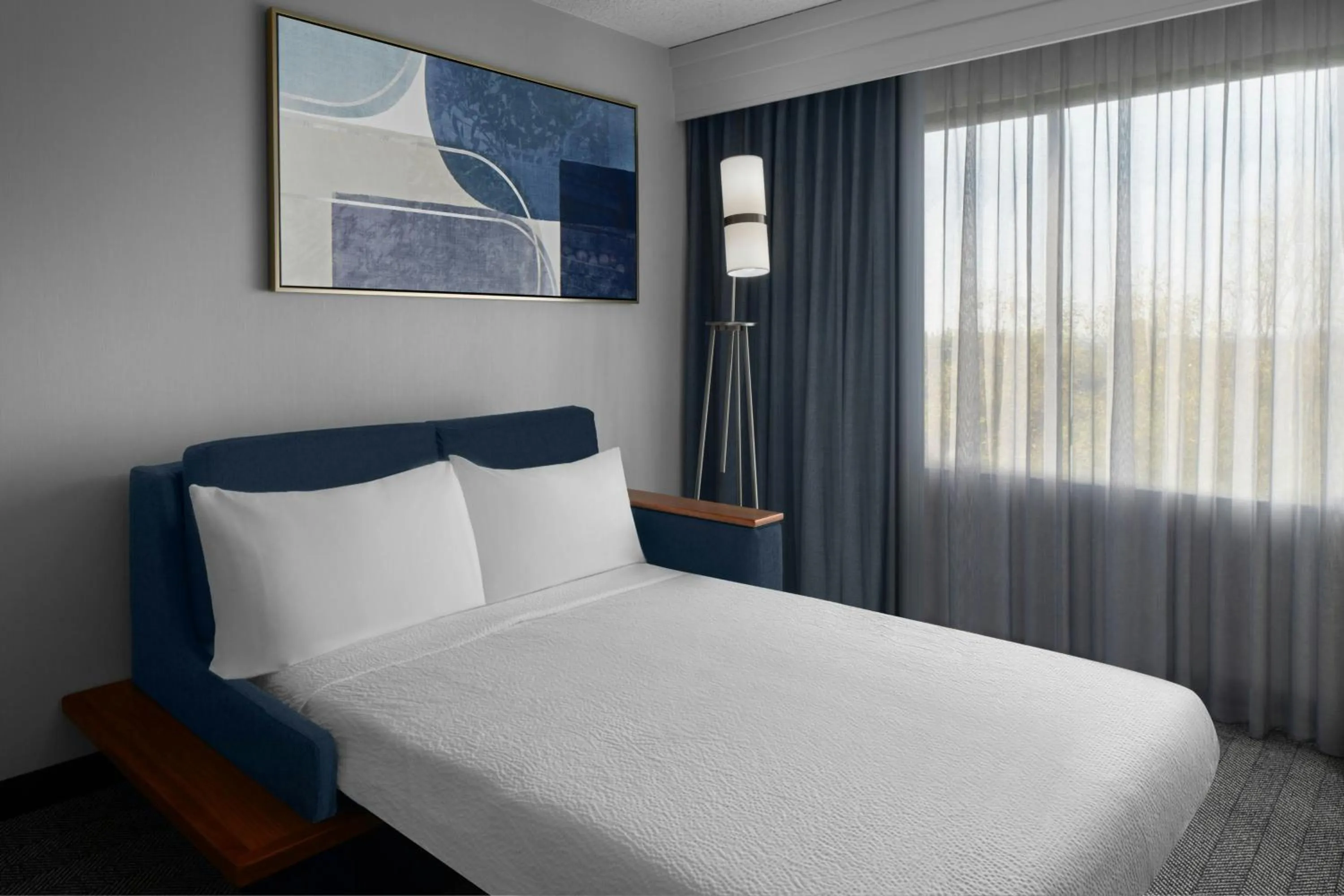 Photo of the whole room, Bed in Courtyard by Marriott Cypress Anaheim / Orange County