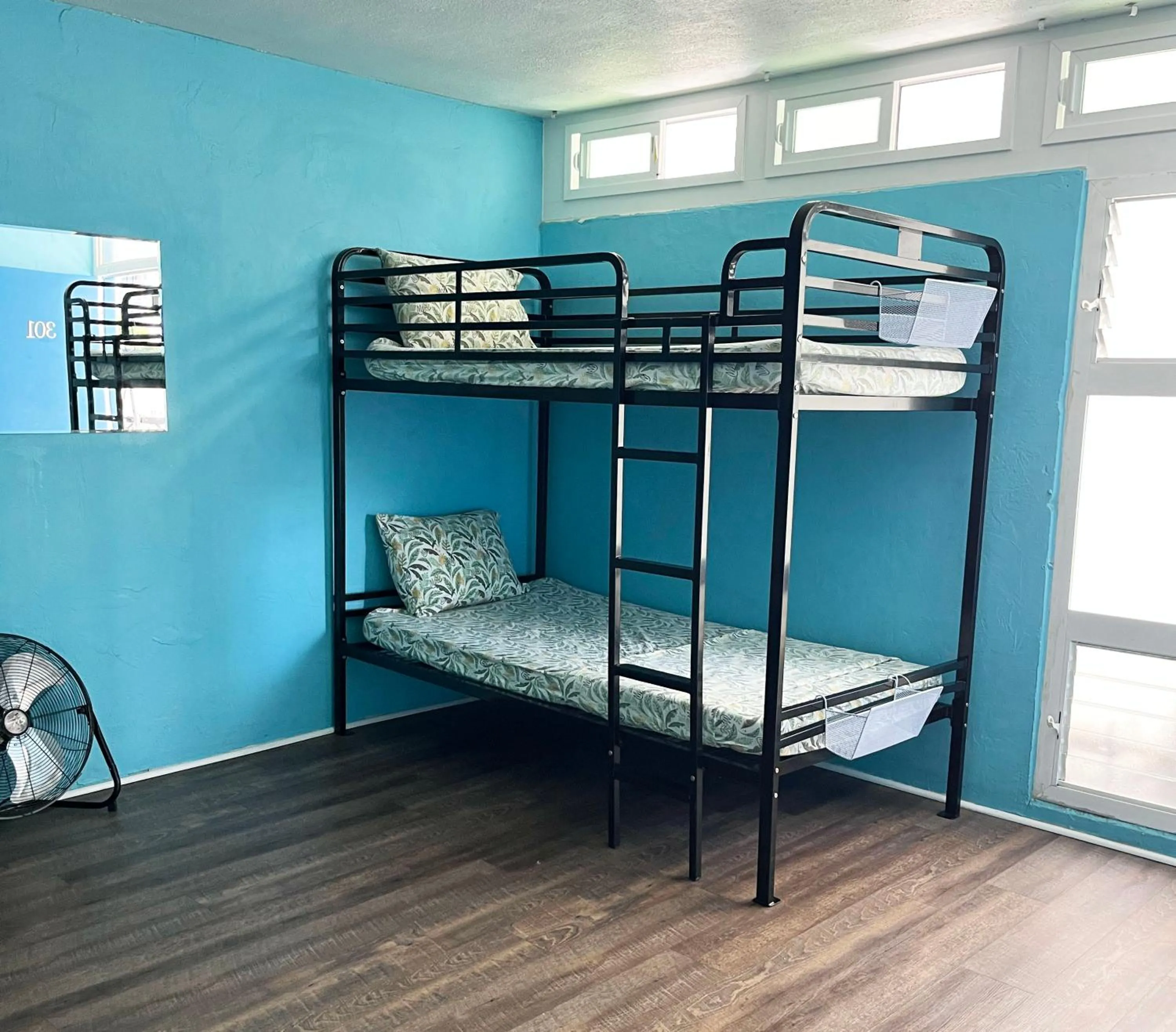 Bed in Polynesian Hostel Beach Club