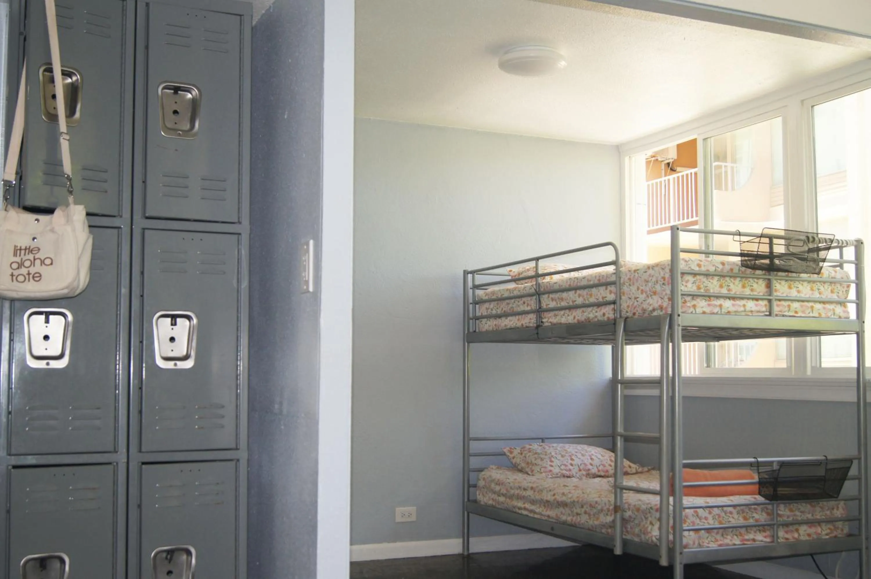 Bed in Polynesian Hostel Beach Club