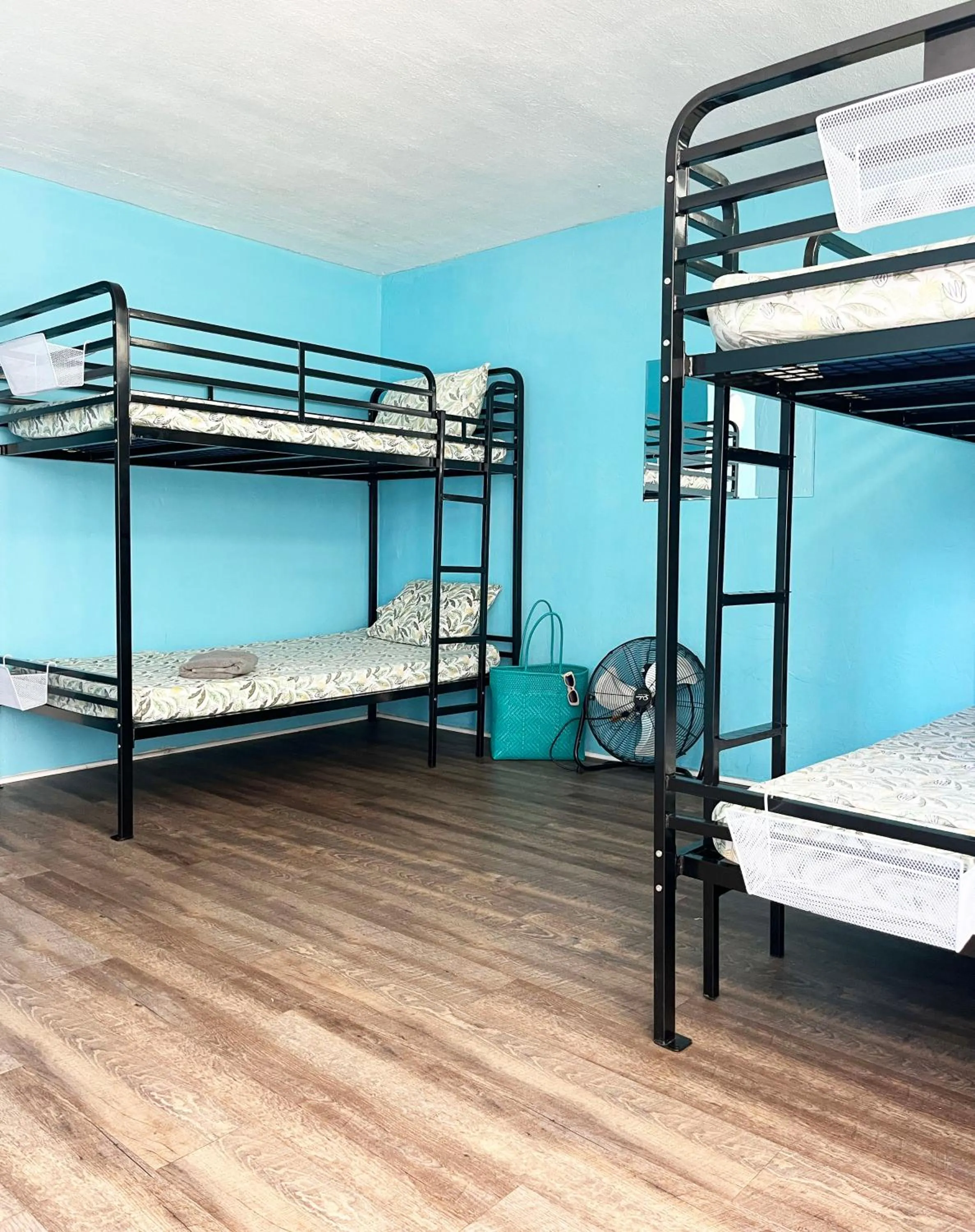 Bed in Polynesian Hostel Beach Club